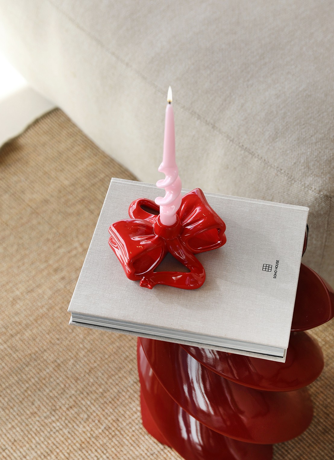 &Klevering Ribbon kaarshouder van aardewerk - voorkant 2 rood