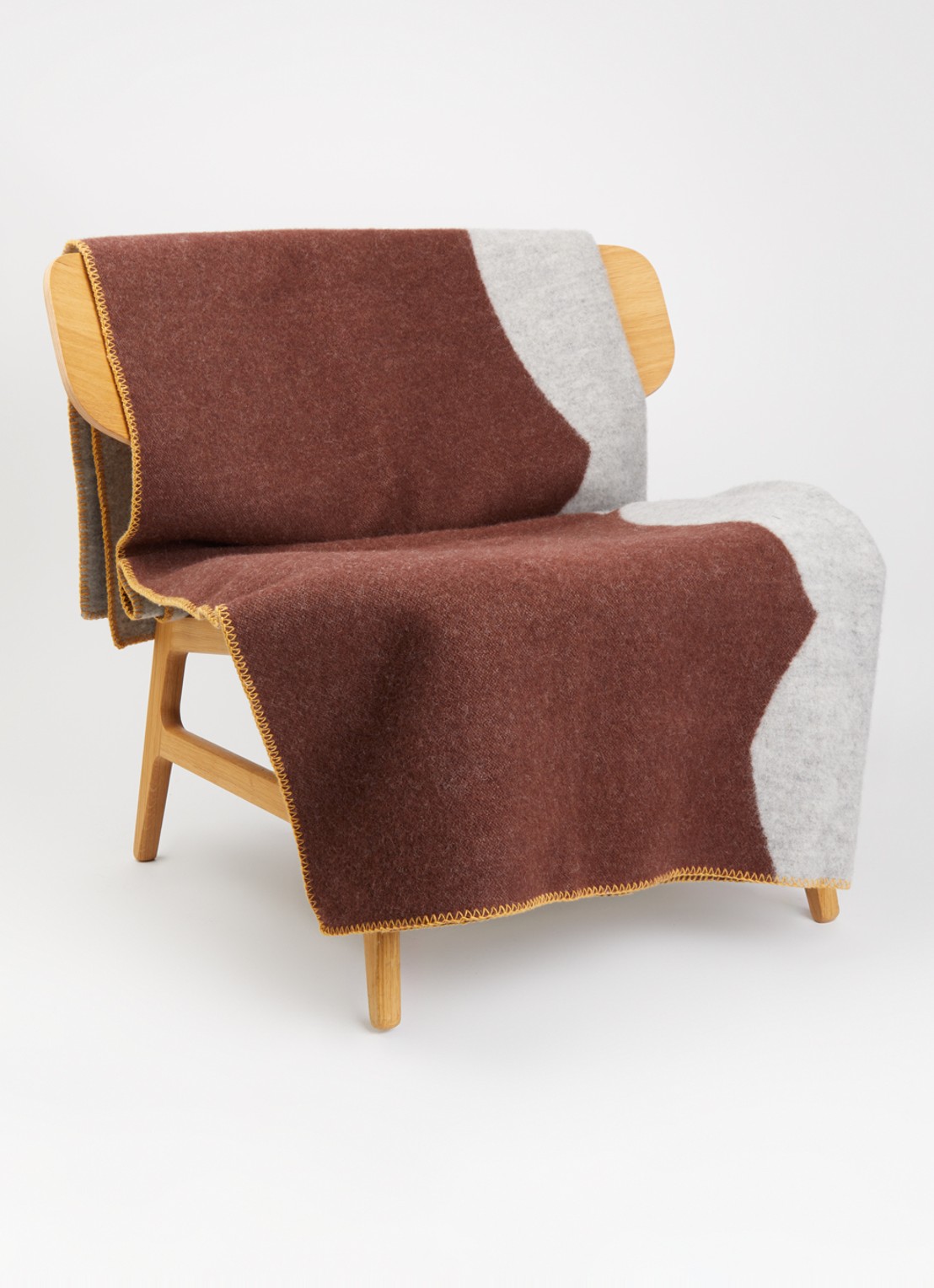 Klippan Fasad plaid van lamswol 130 x 180 cm - voorkant 3 steenrood
