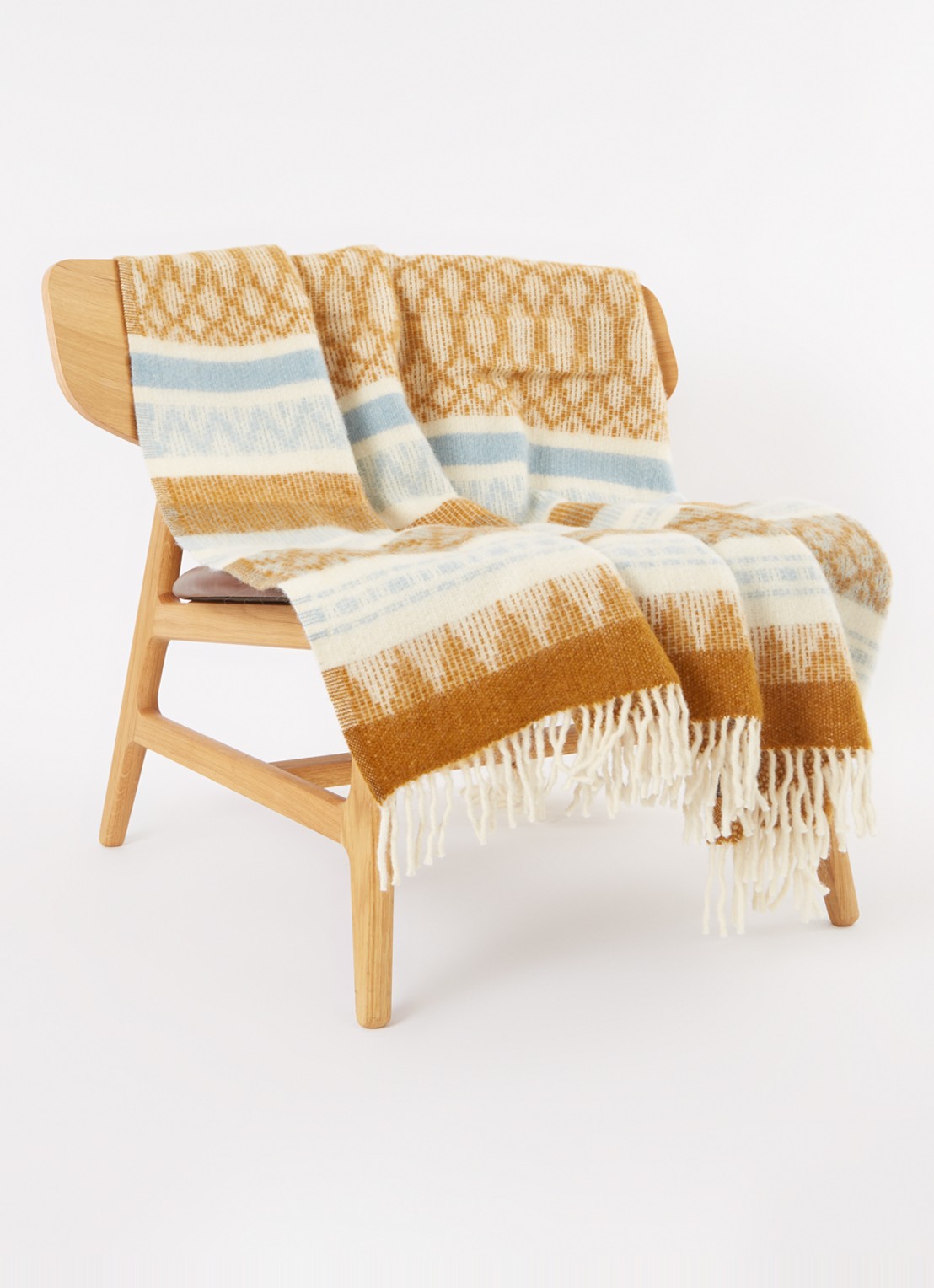 Klippan Freja Plaid van wol 130 x 200 cm - voorkant 2 abrikoos