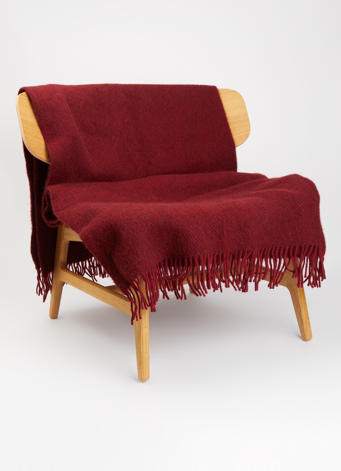 Klippan Gotland plaid van lamswol 130 x 200 cm - voorkant 2 bordeauxrood