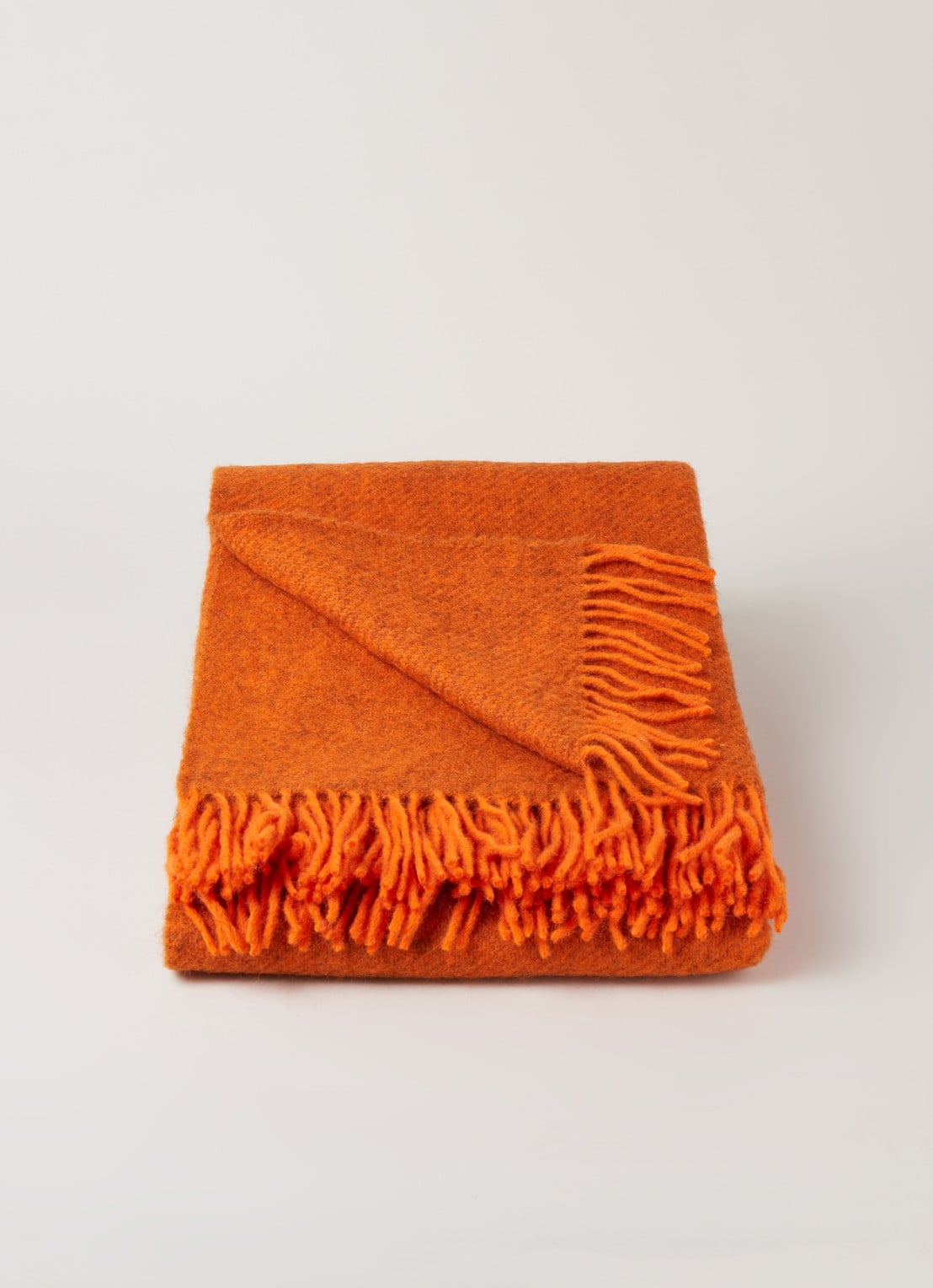 Klippan Gotland plaid van wol 130 x 200 cm - voorkant 3 oranje
