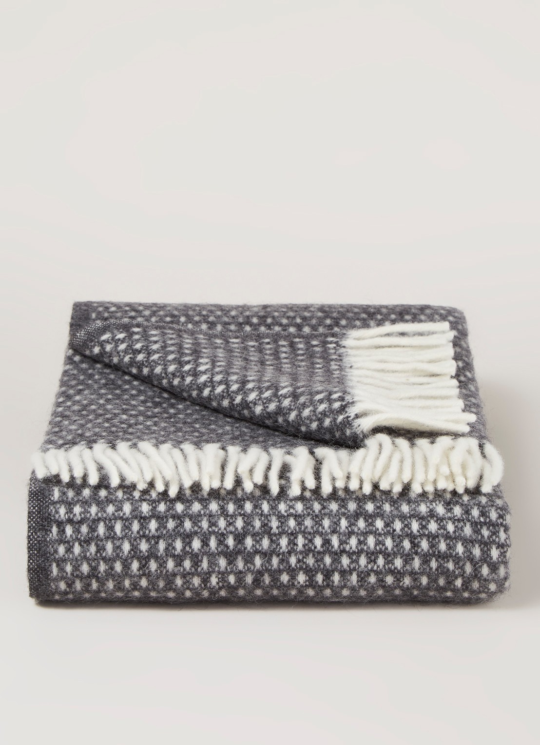 Klippan Knut plaid 130 x 200 cm - voorkant 3 donkergrijs