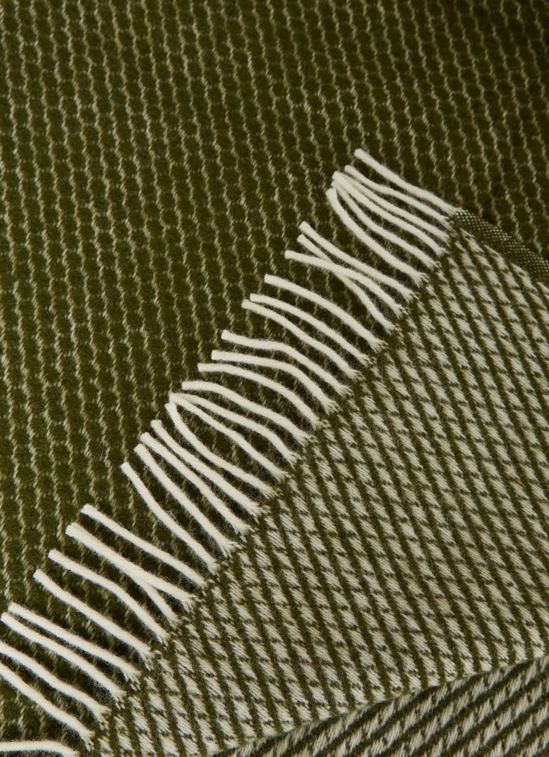 Klippan Knut Plaid deken van lamswol 130 x 200 cm - detail groen