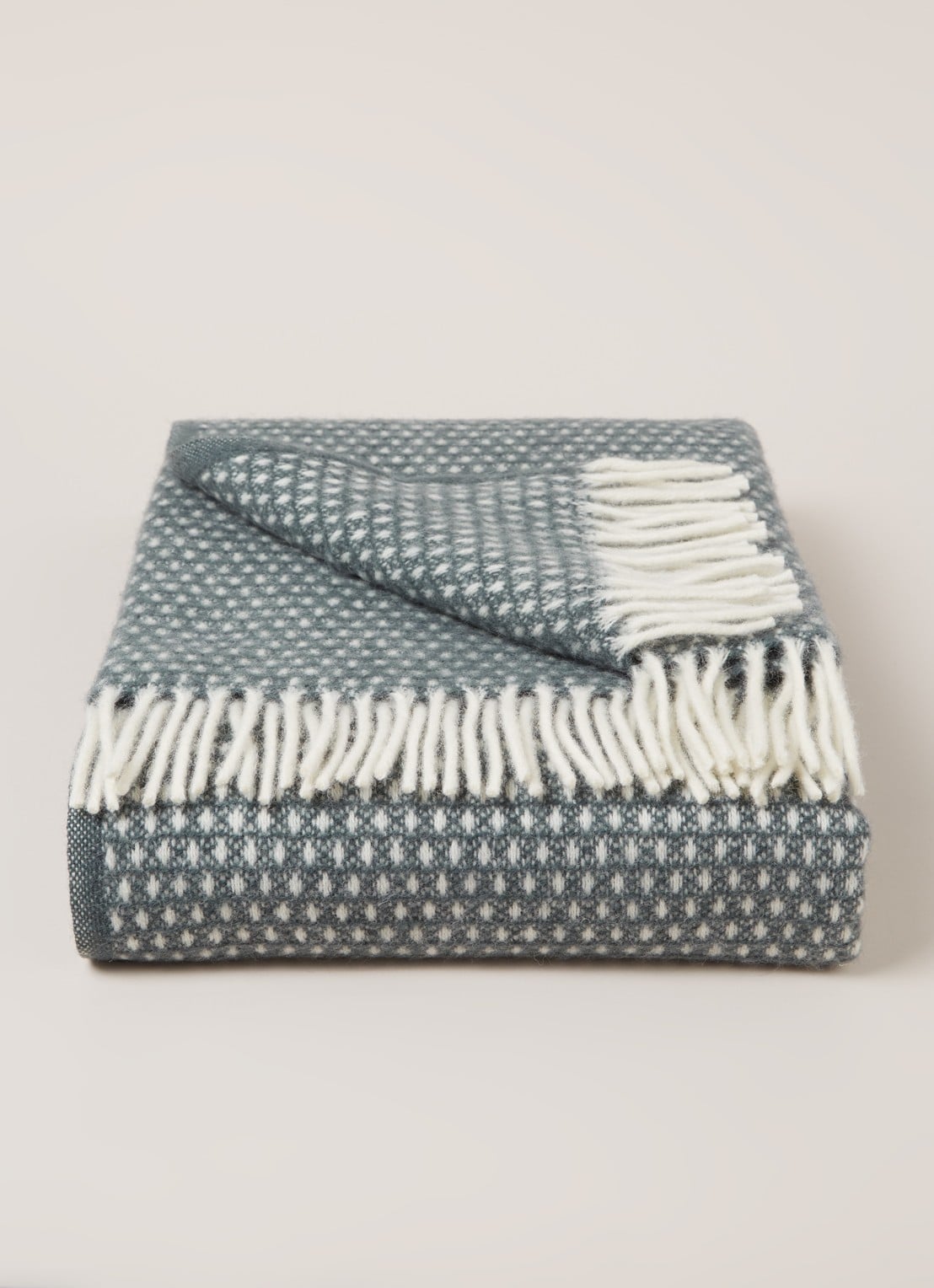 Klippan Knut plaid van lamswol 130 x 200 cm - voorkant 3 blauwgrijs