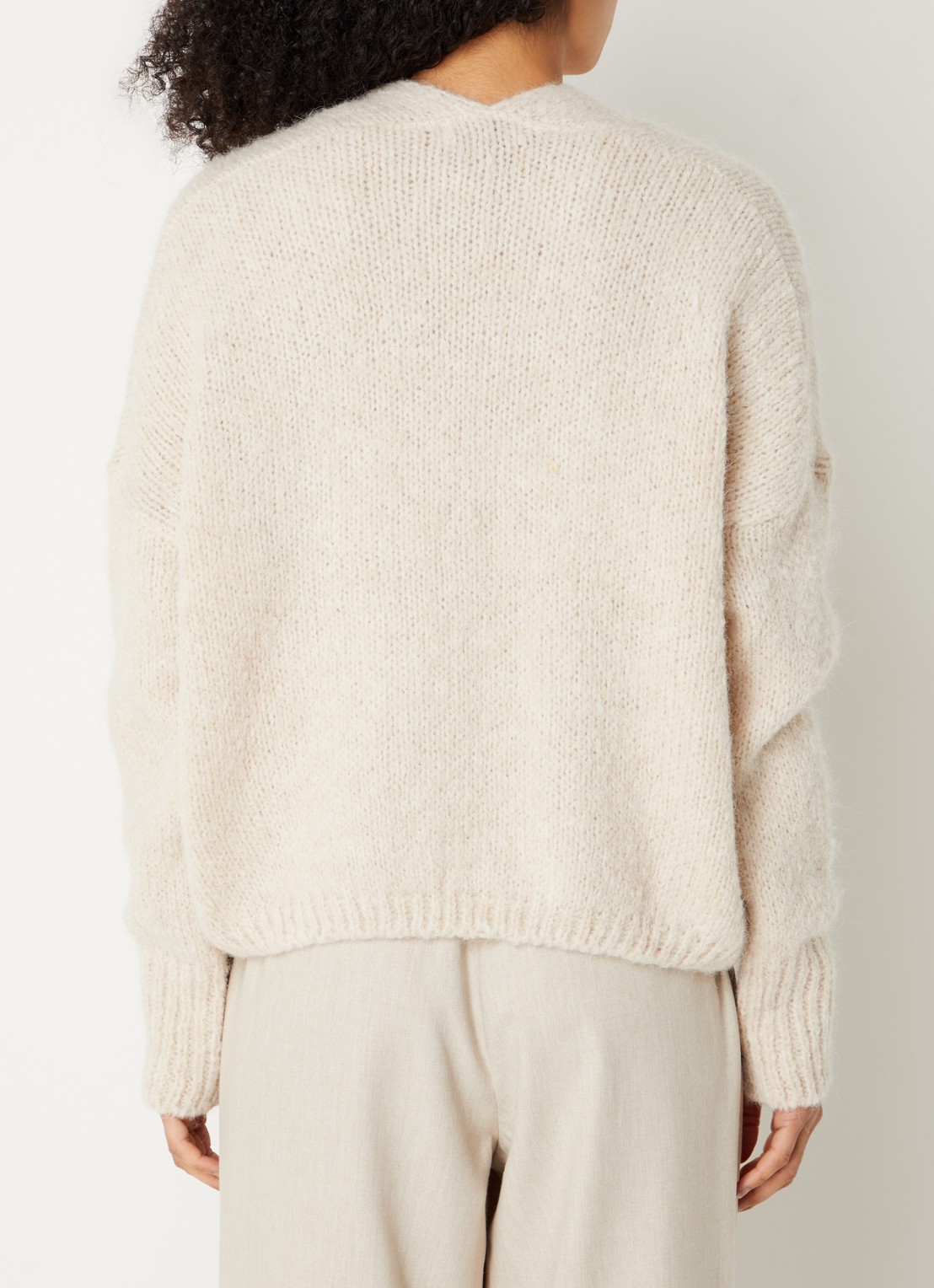 Knit-ted Becky grofgebreid openvallend vest in alpaca wolblend - achterkant 4 beige