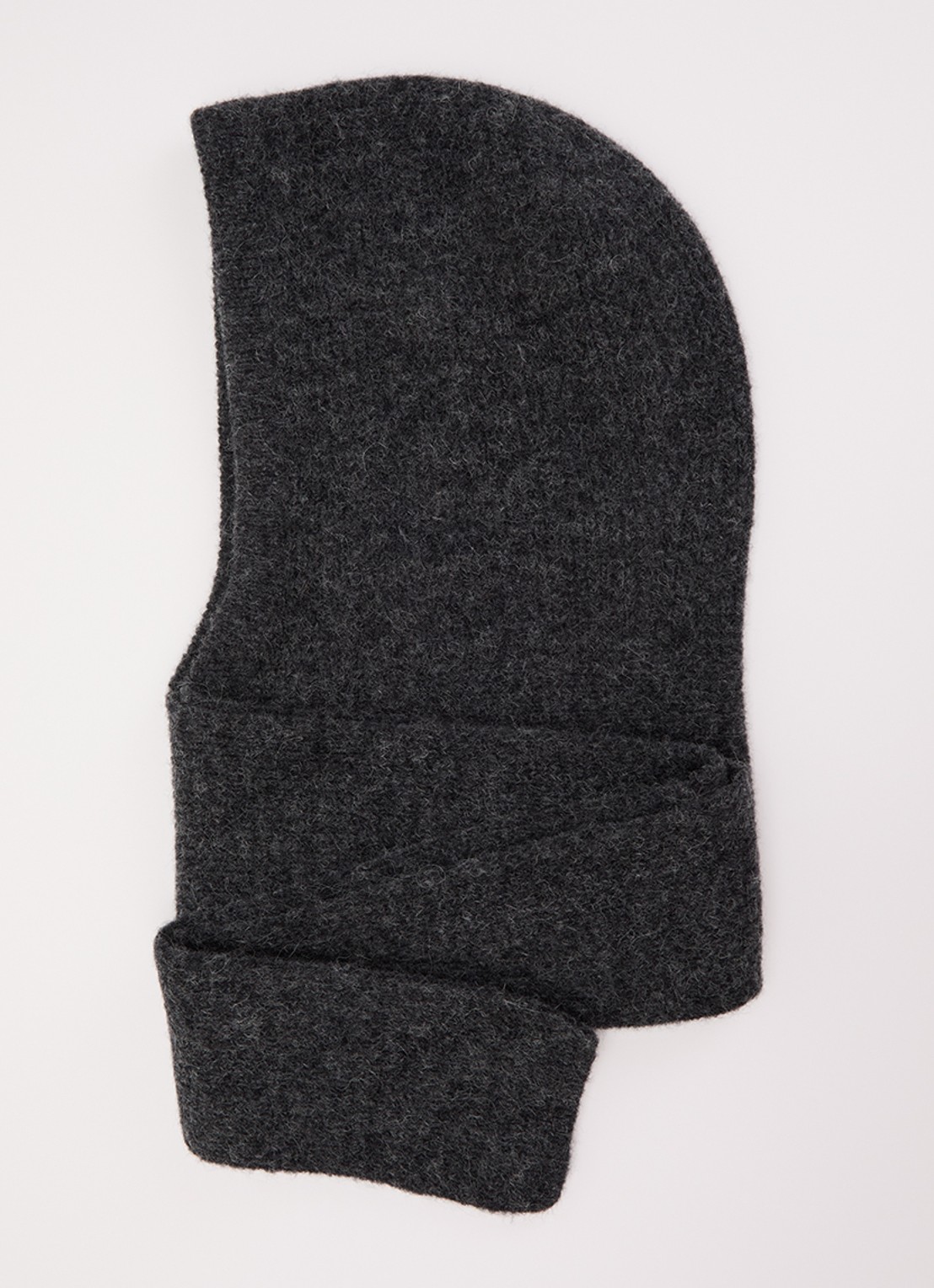 Knit-ted Betsy sjaal met capuchon in merino wolblend - voorkant antraciet