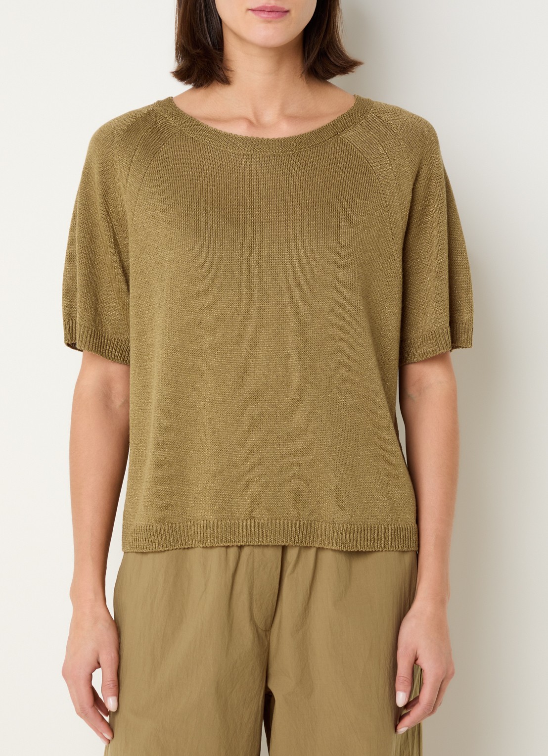 Knit-ted Felice grofgebreide trui met lurex - detail mosterd