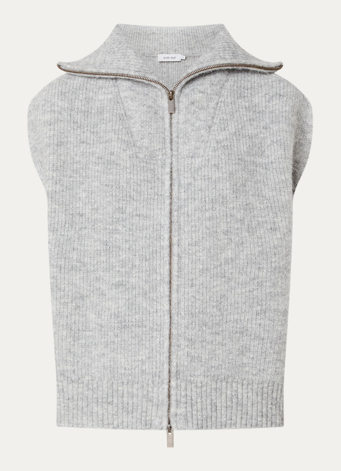 Knit-ted Manny grofgebreid vest met opstaande kraag - voorkant 2 grijsmele