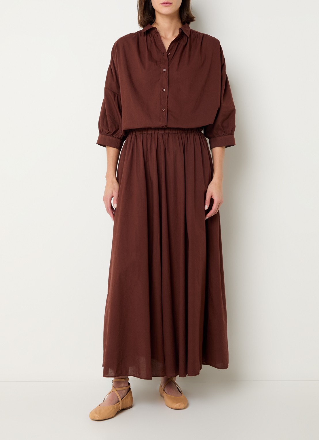 Knit-ted Mook blouse met plooidetail - voorkant 4 kastanjebruin