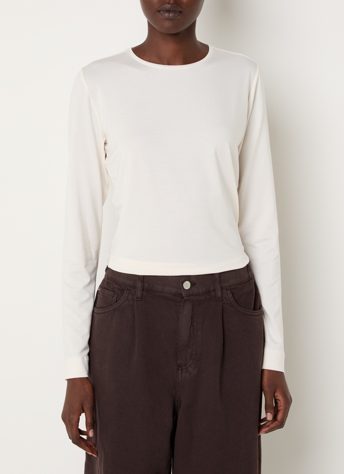 Knit-ted Zoe top met ronde hals - detail gebroken wit