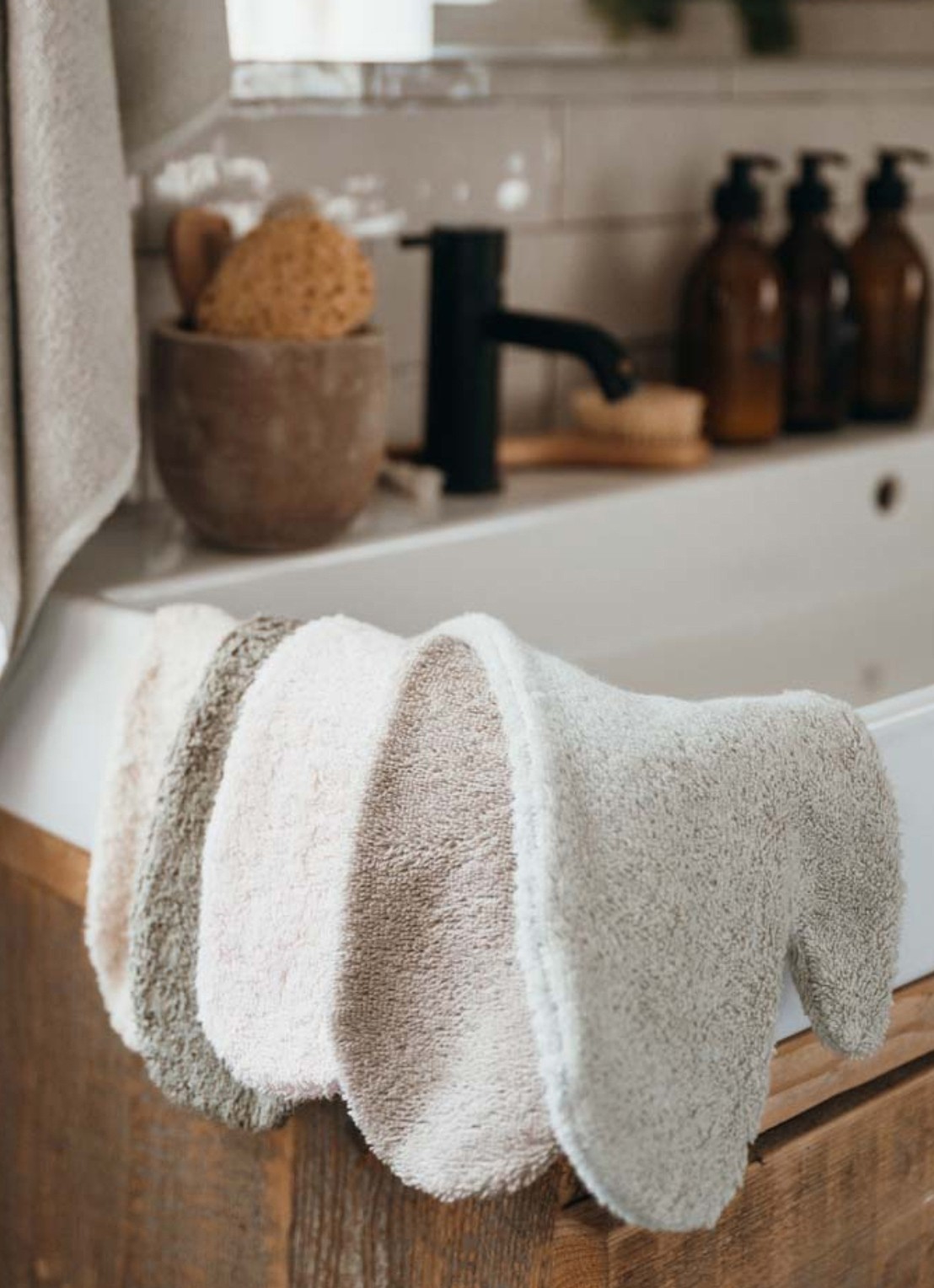 Koeka Dijon Daily Douche washand 42 x 18 cm - detail 2 gebroken wit