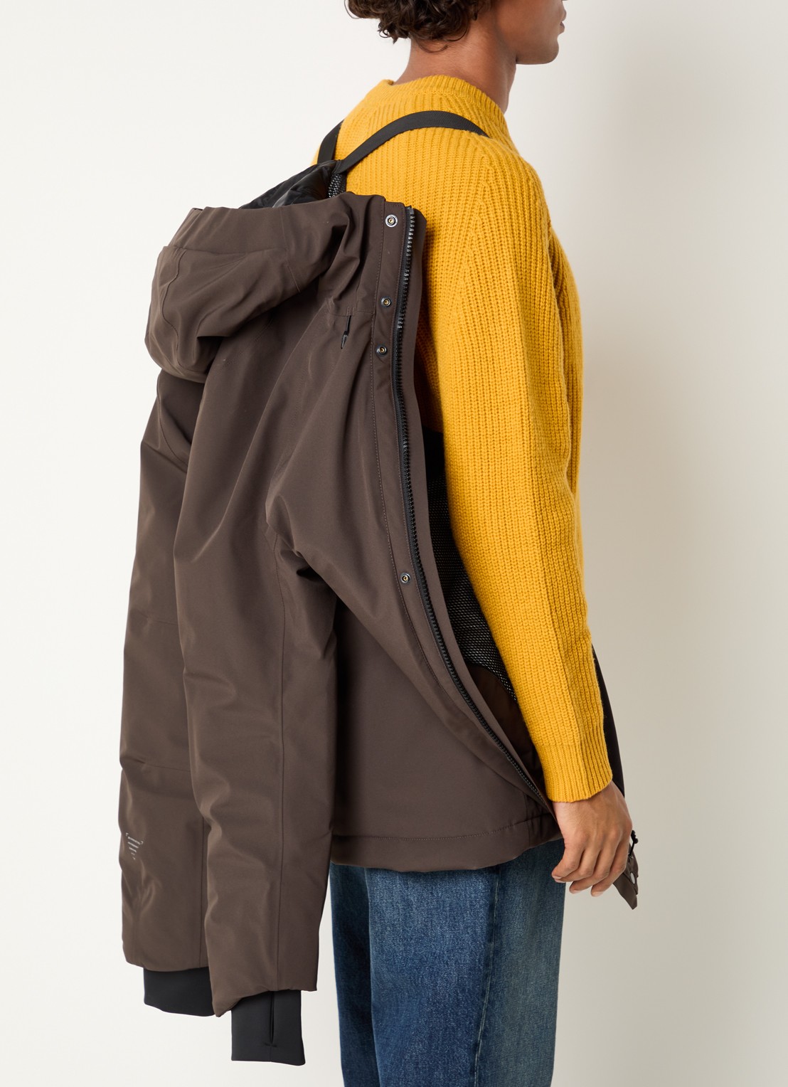 Krakatau Dsup parka met capuchon en waterafstotende coating - detail 5 bruin