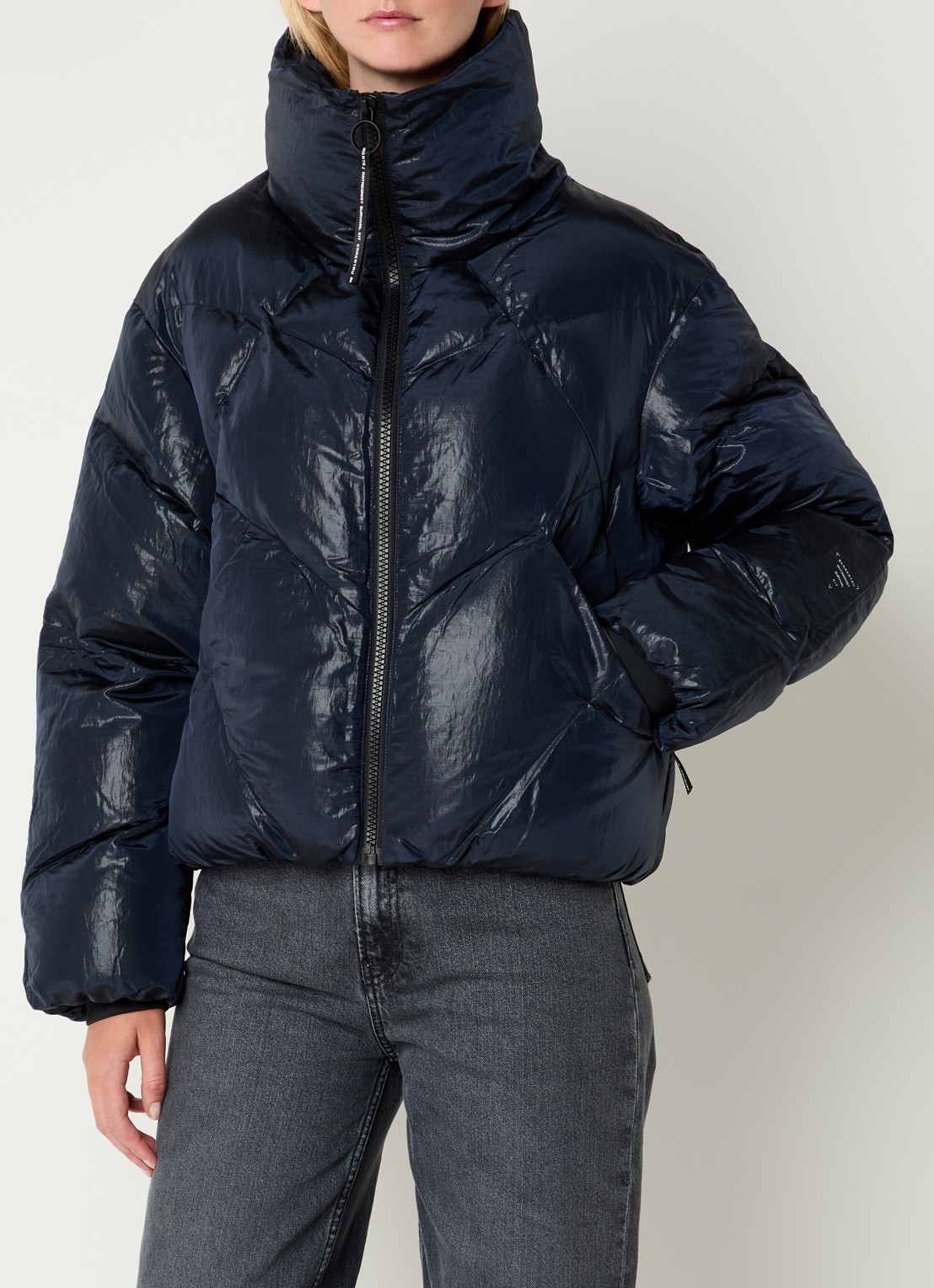 Krakatau Nebula puffer jack met glanzende finish - detail 4 donkerblauw