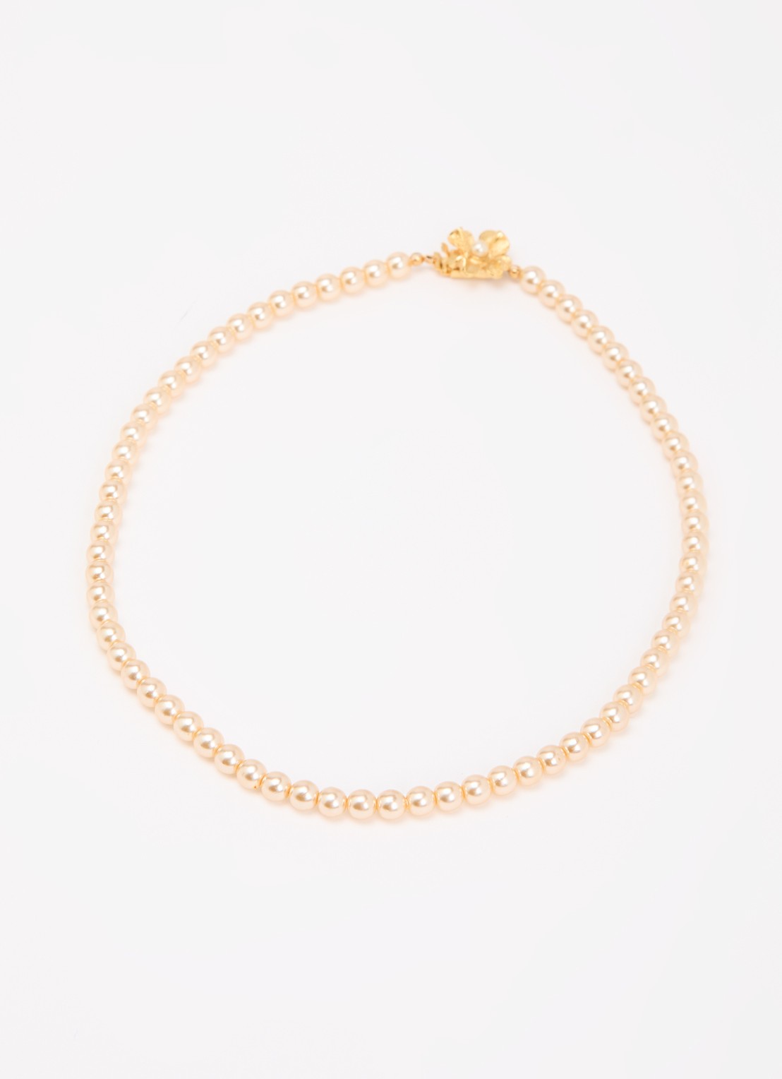 Kroonjuweeltjes Audrey ketting verguld - detail 2 beige