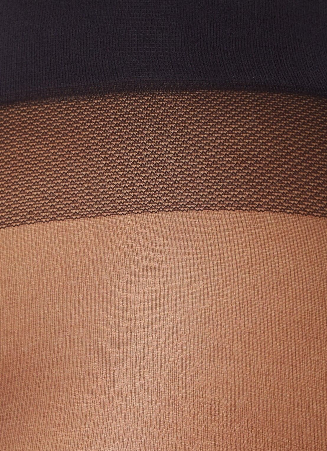 Kunert Mystique panty in 20 denier - detail 3 zwart