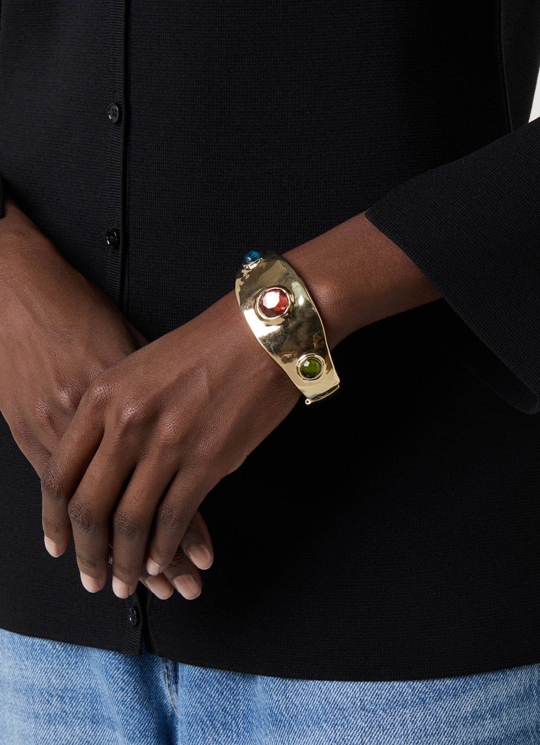 Kurt Geiger Bangle met kristal  - voorkant 2 goud