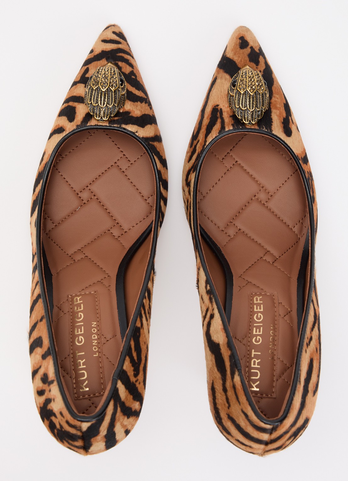 Kurt Geiger Belgravia pump met tijgerprint - detail 4 camel