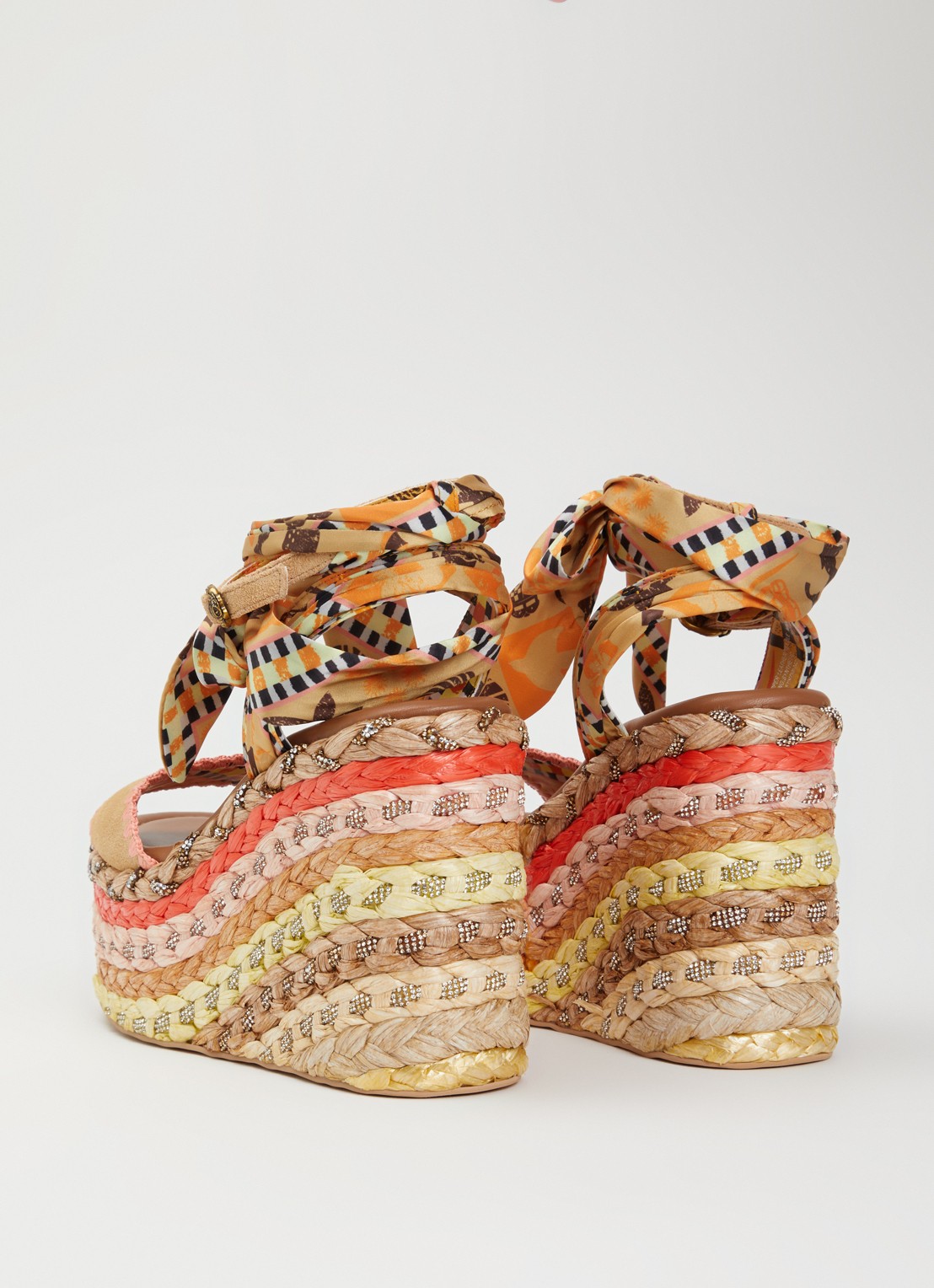 Kurt Geiger Chelsea Scarf sandalette van suède - achterkant 2 beige