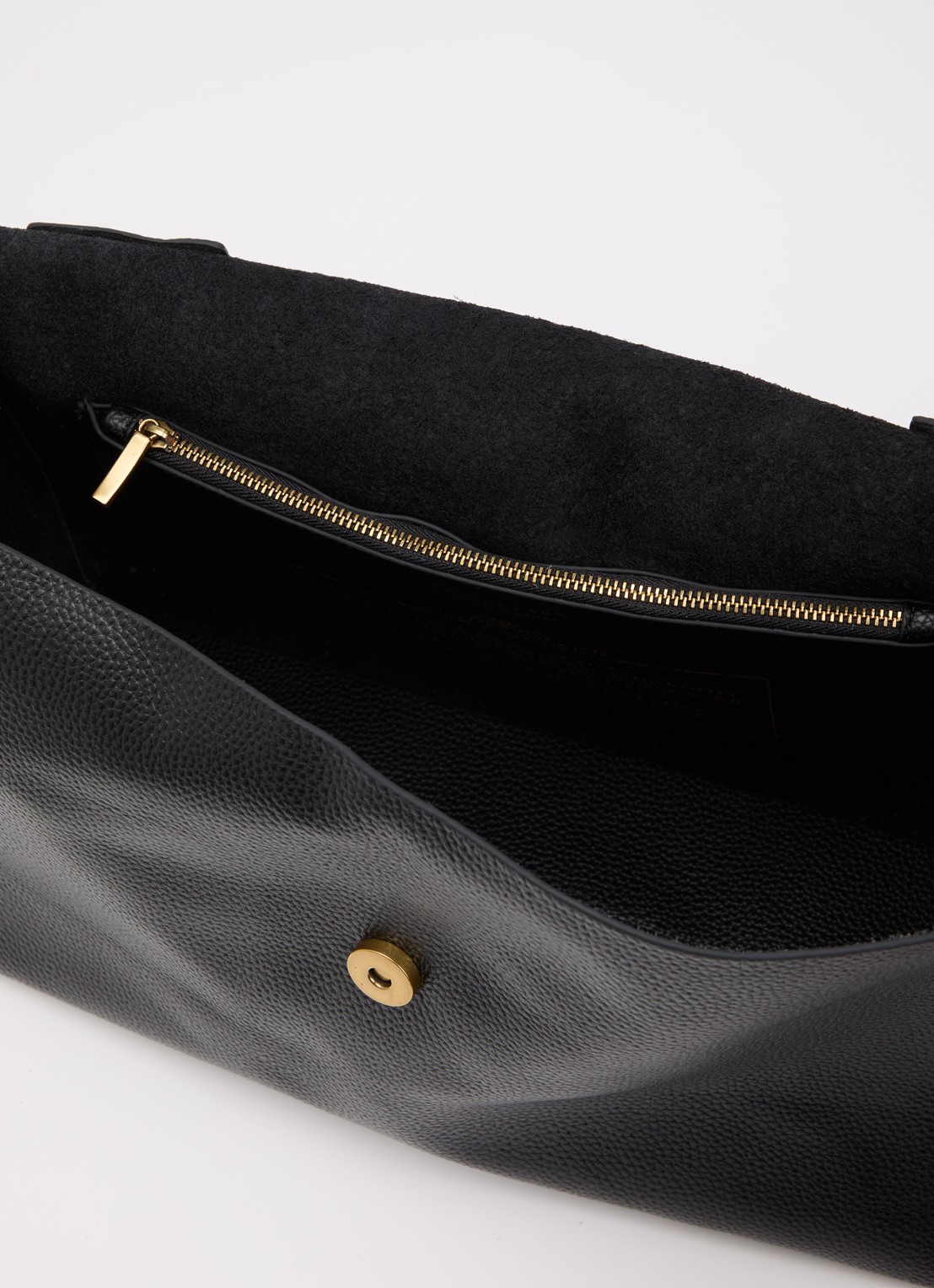 Kurt Geiger Chelsea Slouch Flap Large schoudertas van leer - detail zwart