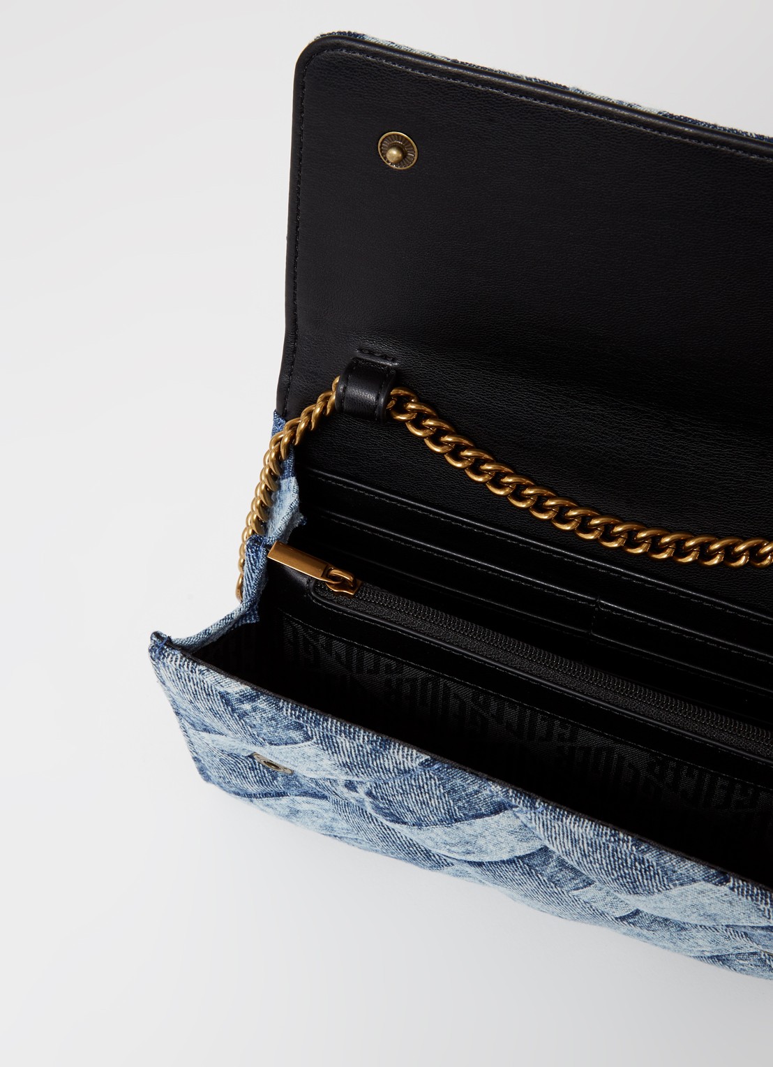 Kurt Geiger Kensington clutch van denim met afneembare schouderriem - detail 5 indigo