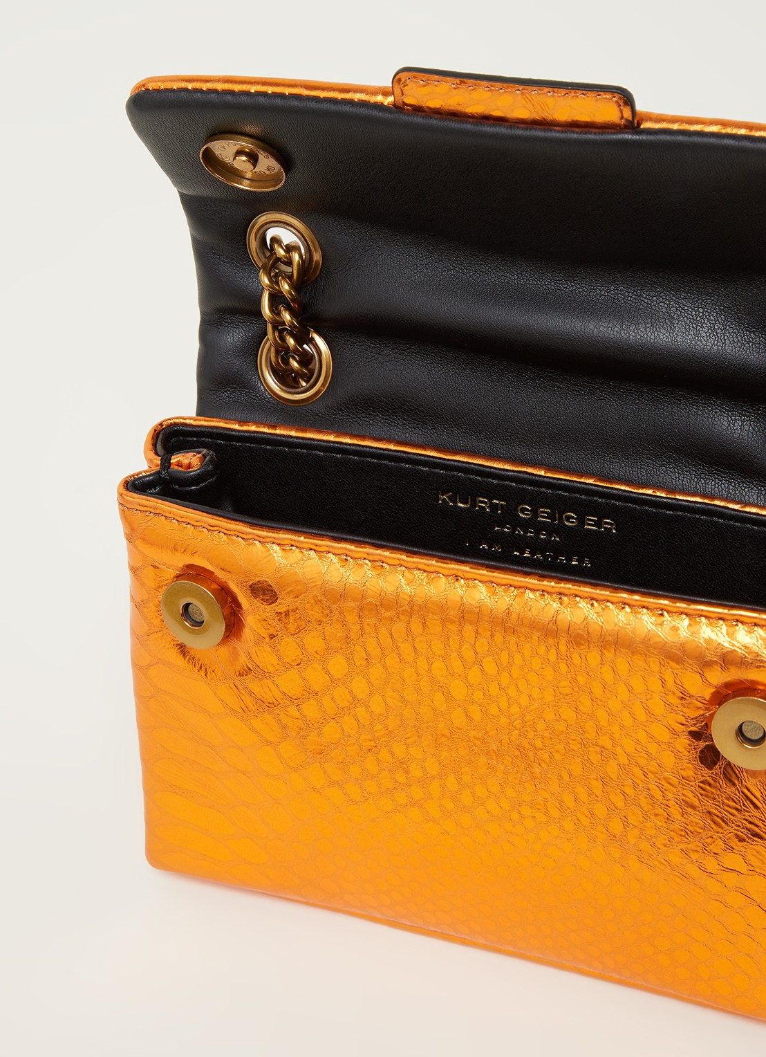 Kurt Geiger Kensington Mini X schoudertas van leer met metallic finish - detail 2 oranje