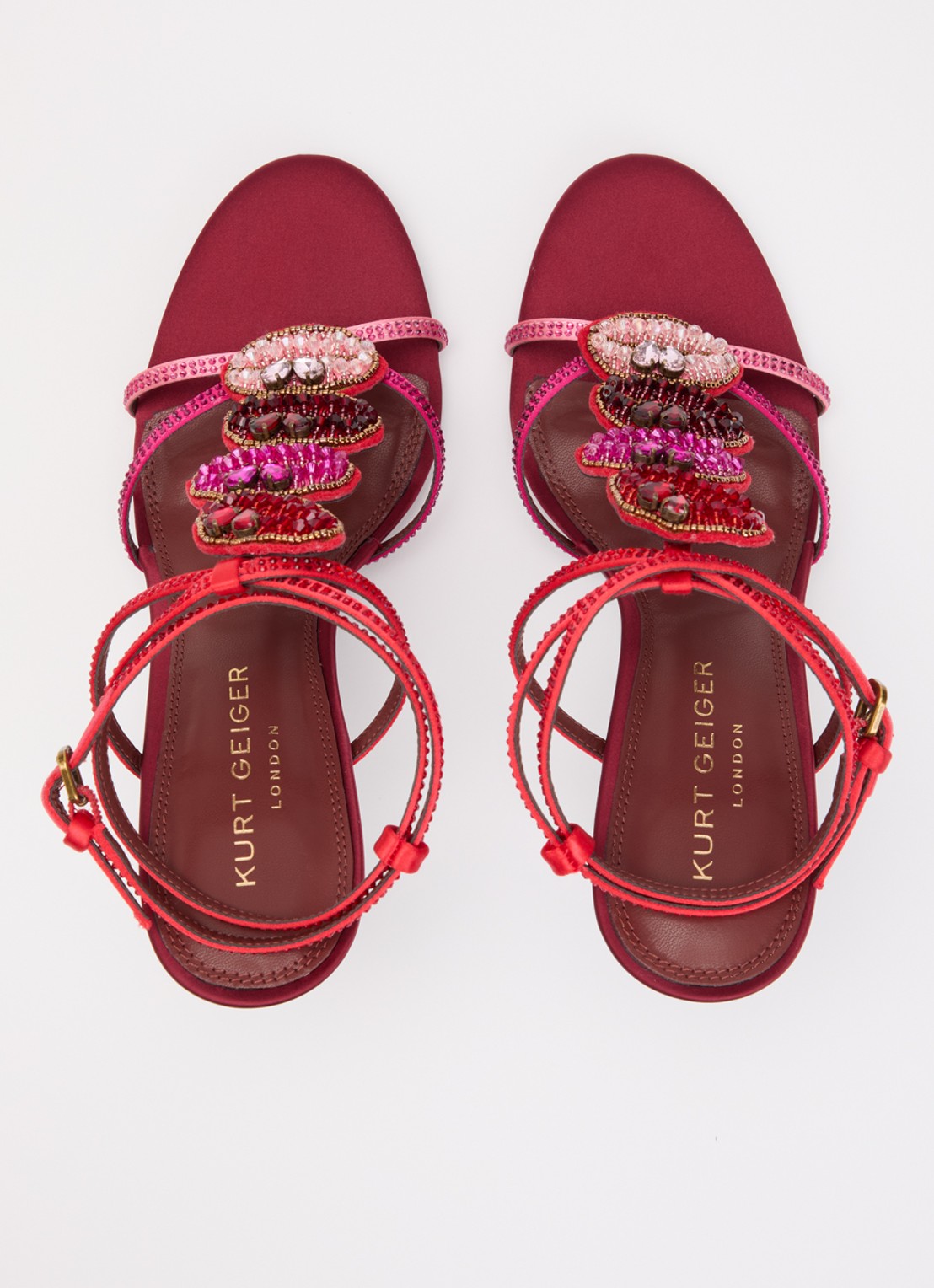 Kurt Geiger Kiss pump met strass - detail 4 rood