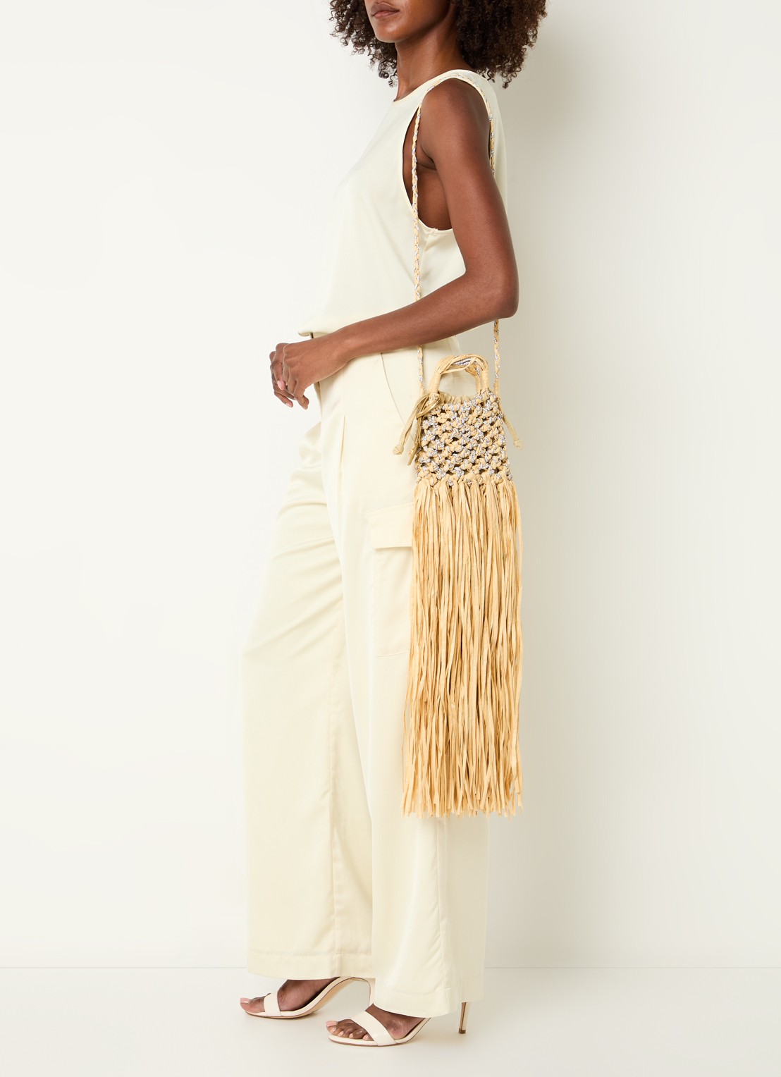 Kurt Geiger Mini Macrame crossbodytas met strass - voorkant 4 beige