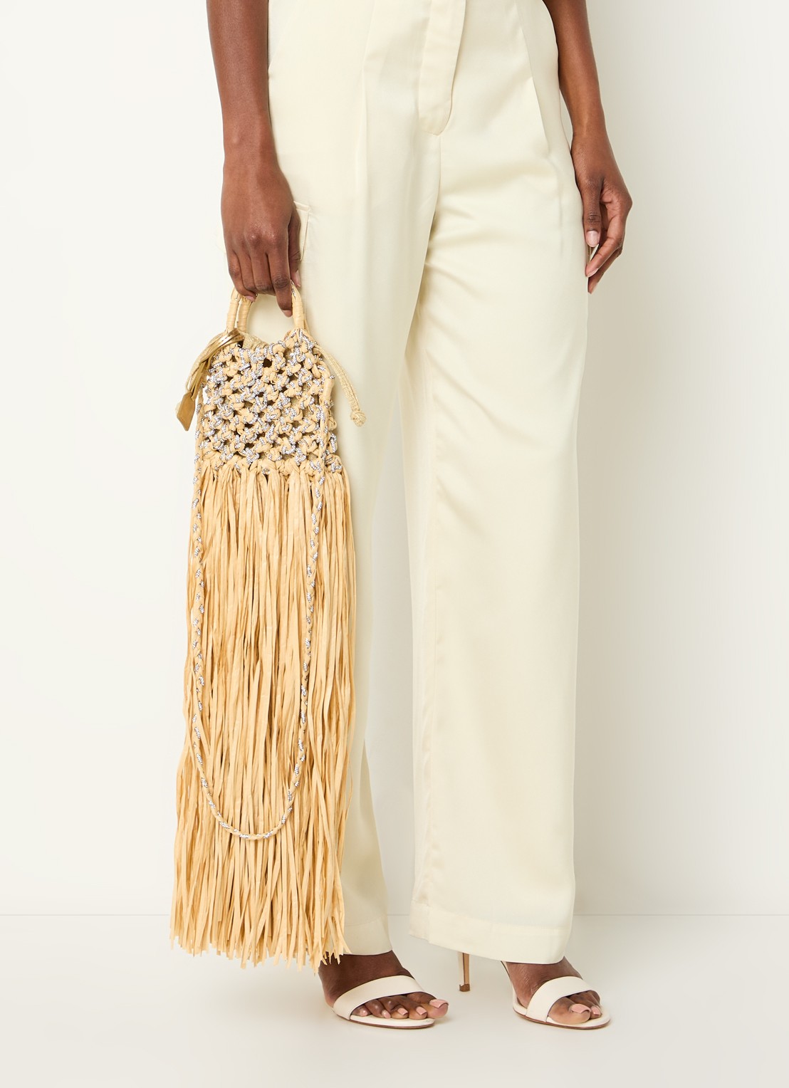 Kurt Geiger Mini Macrame crossbodytas met strass - voorkant 5 beige