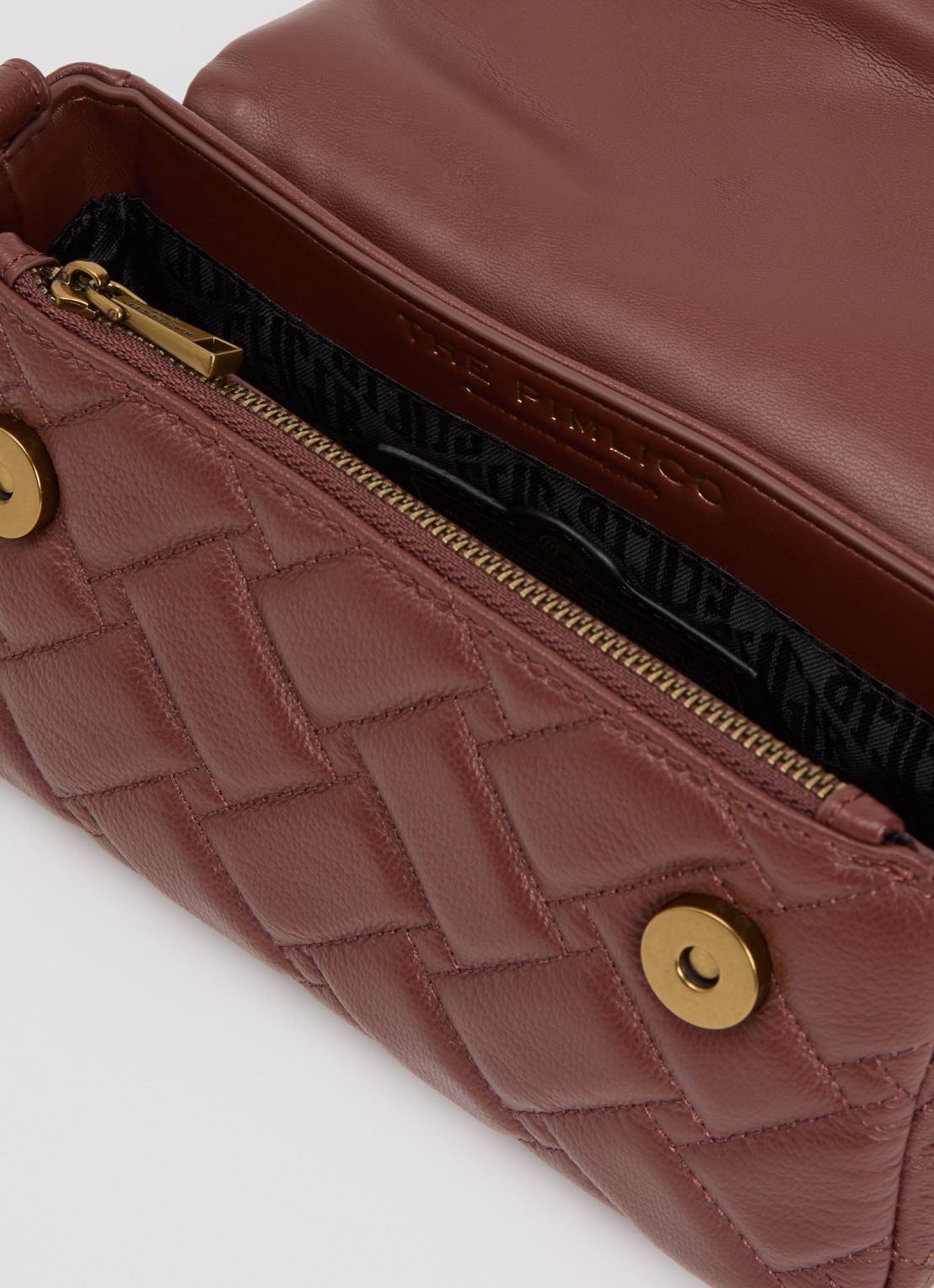Kurt Geiger Mini Pimlico schoudertas van leer met quilt patroon en afneembare schouderriem - detail steenrood