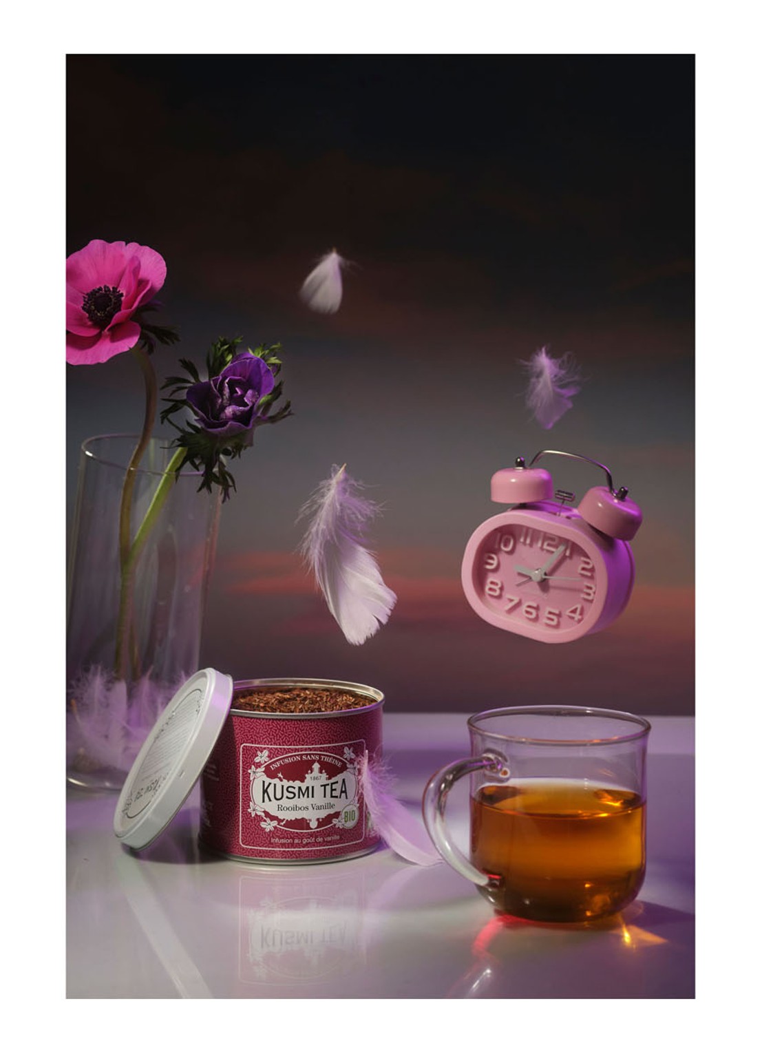 Kusmi Tea Rooibos Vanille losse thee 100 gram - detail donkerroze