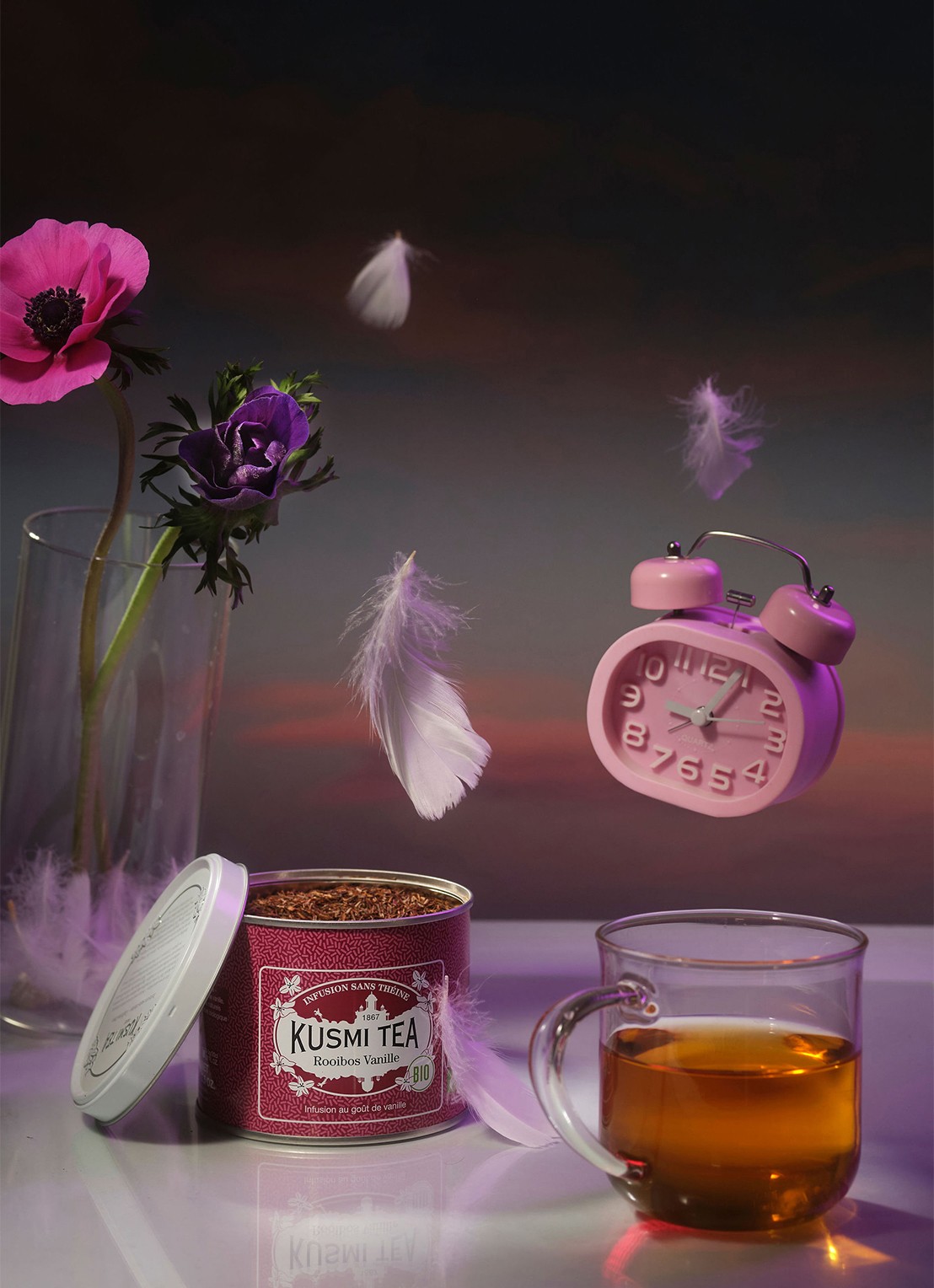 Kusmi Tea Rooibos Vanille losse thee 100 gram - voorkant 5 donkerroze
