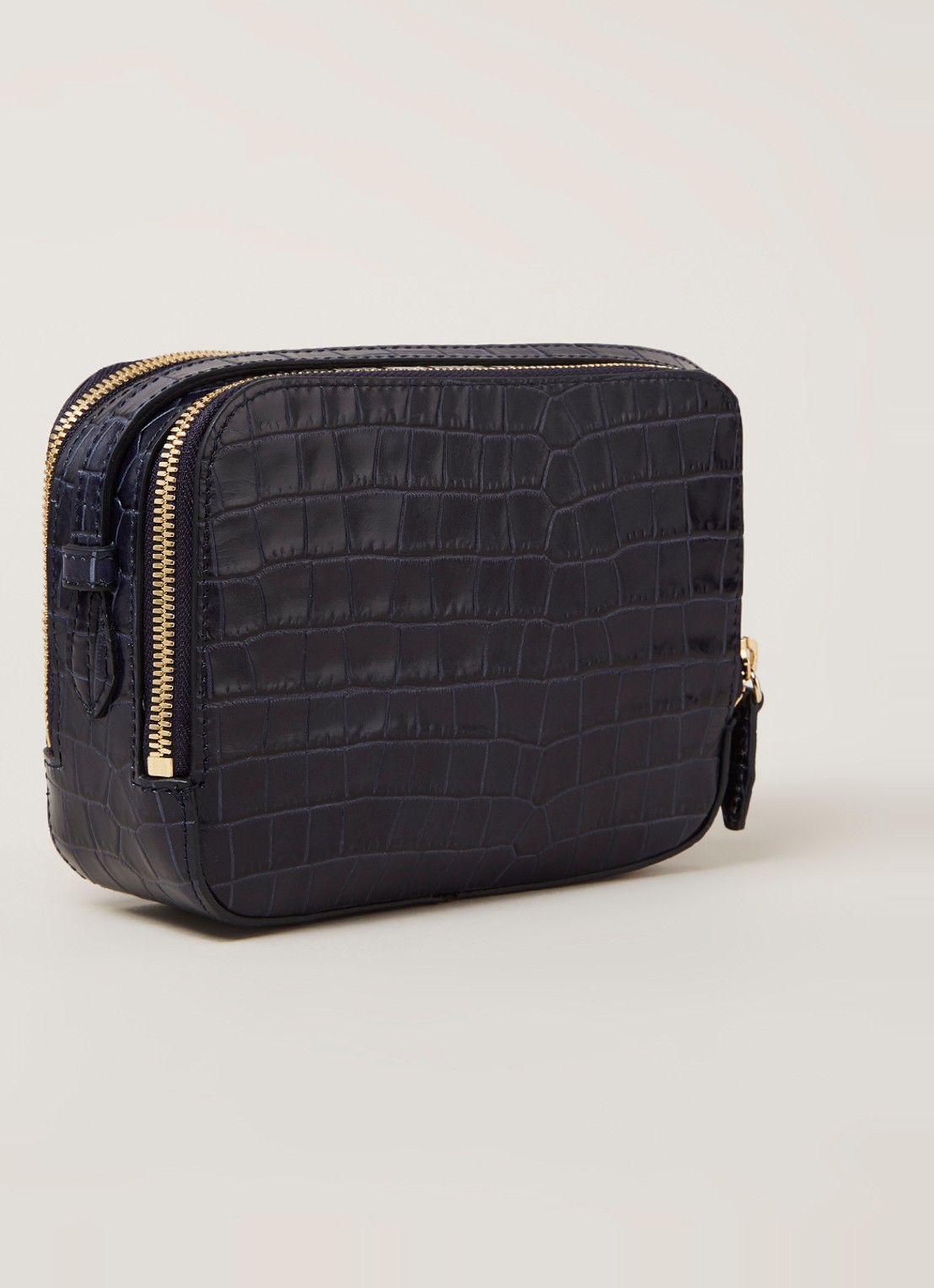L.K.Bennett Mariel crossbodytas van kalfsleer met crocostructuur - detail 3 donkerblauw