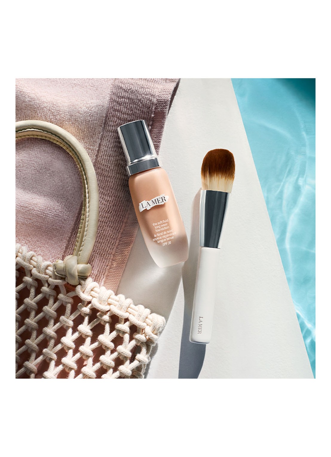 La Mer The Foundation Brush - kwast - detail 4 wit