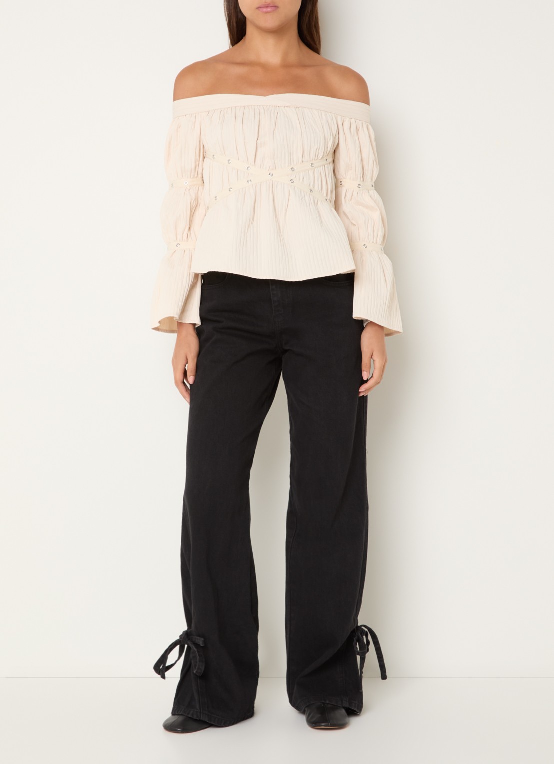 Laagam Addison off shoulder top met ruches - voorkant 3 ivoor