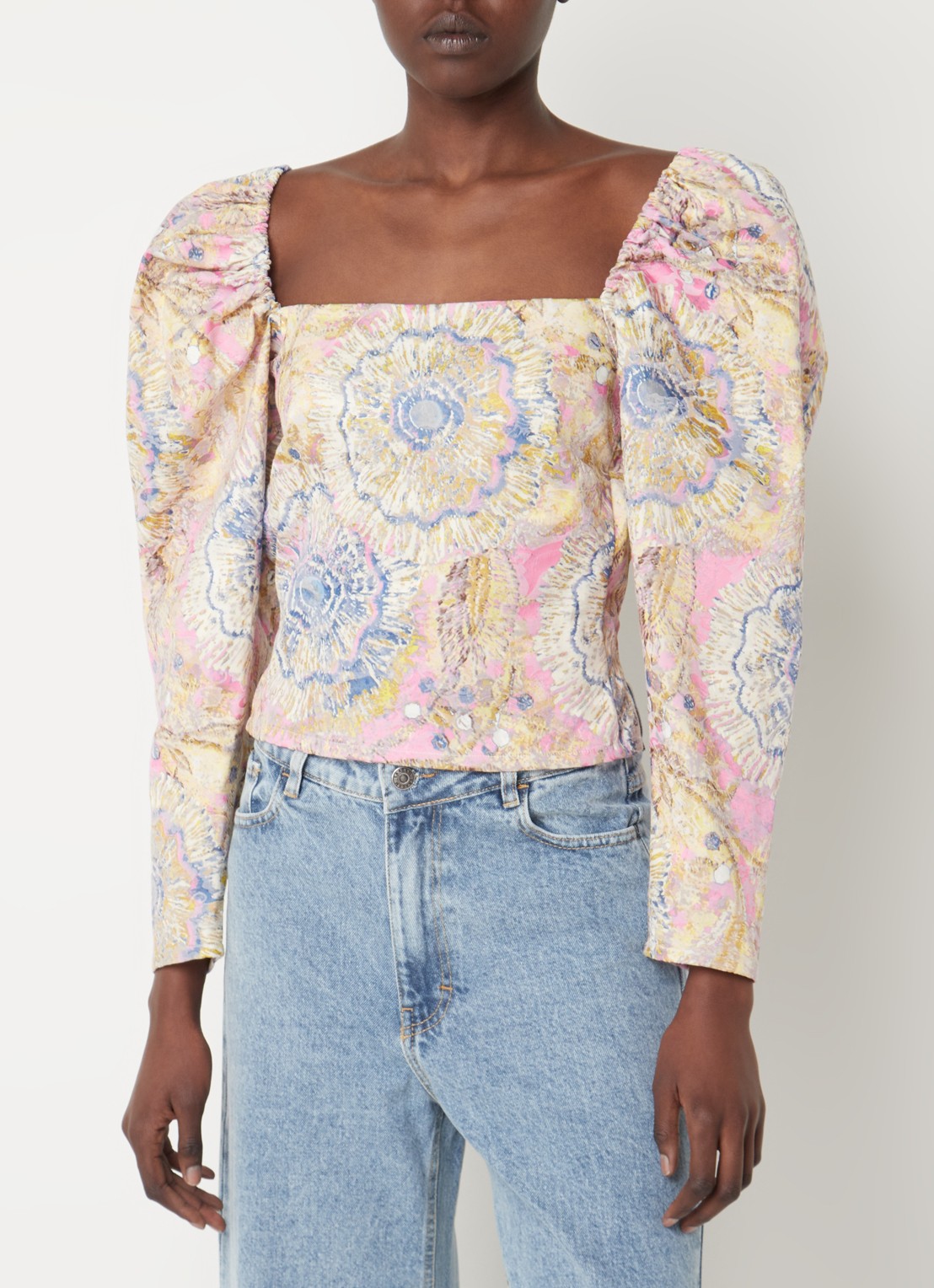 Laagam Brigitte top met jacquard dessin en rugdecolleté - achterkant roze