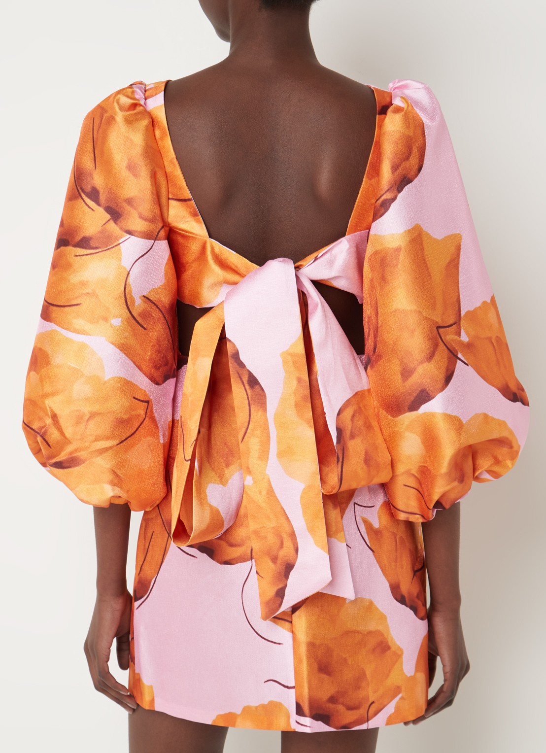 Laagam Liza Fleur mini jurk met bloemenprint en rugdecolleté - detail 4 oranje