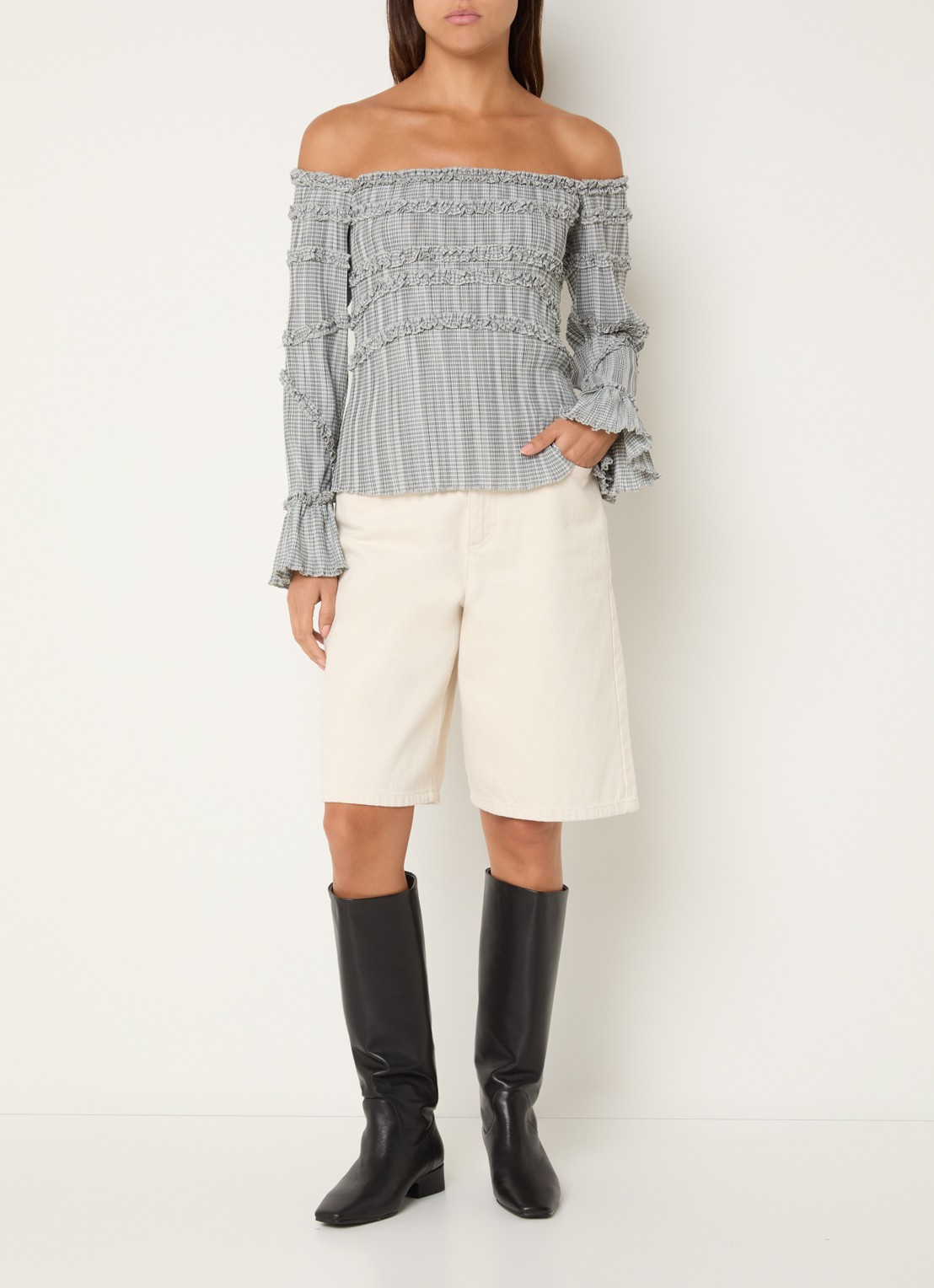 Laagam Petra off shoulder top met ruitdessin en volant - voorkant 2 grijs