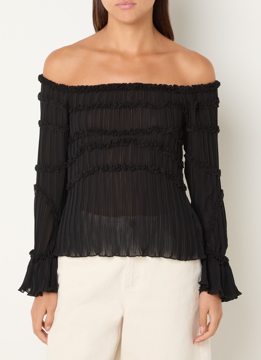 Laagam Petra semi-transparante off shoulder top met plissé en volant - detail 3 zwart