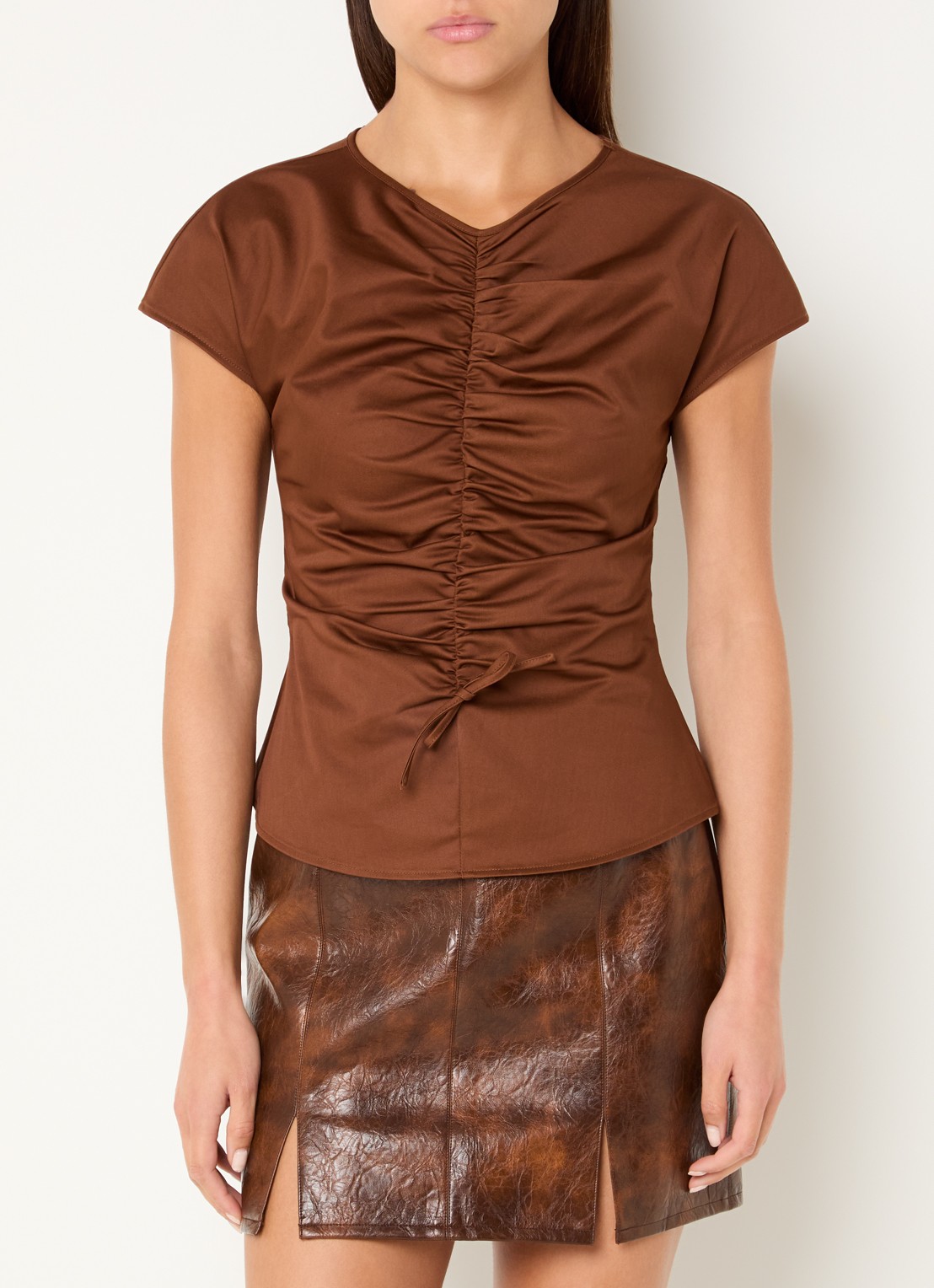 Laagam Simone top met plooidetail - detail 4 bruin