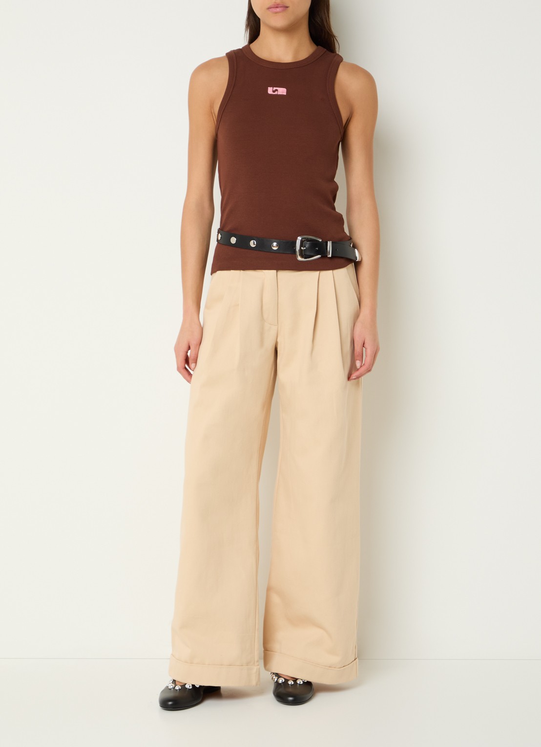Laagam Smith high waist wide fit pantalon met steekzakken - voorkant 2 beige