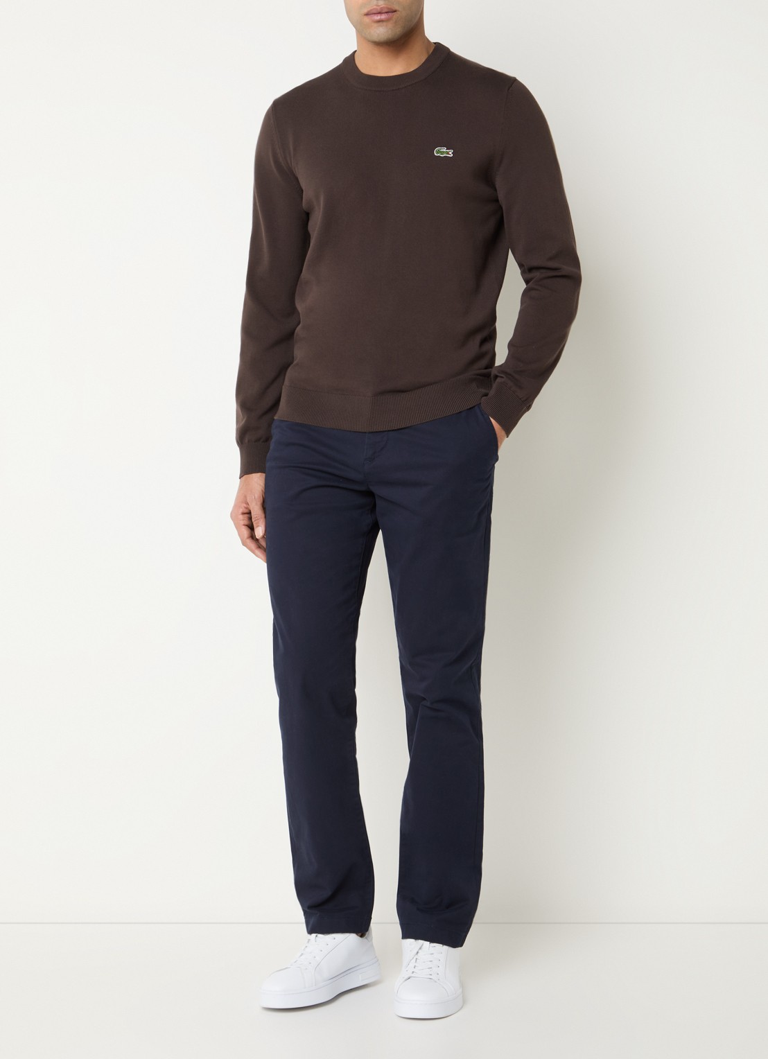 Lacoste Fijngebreide pullover met logo - voorkant 3 donkerbruin