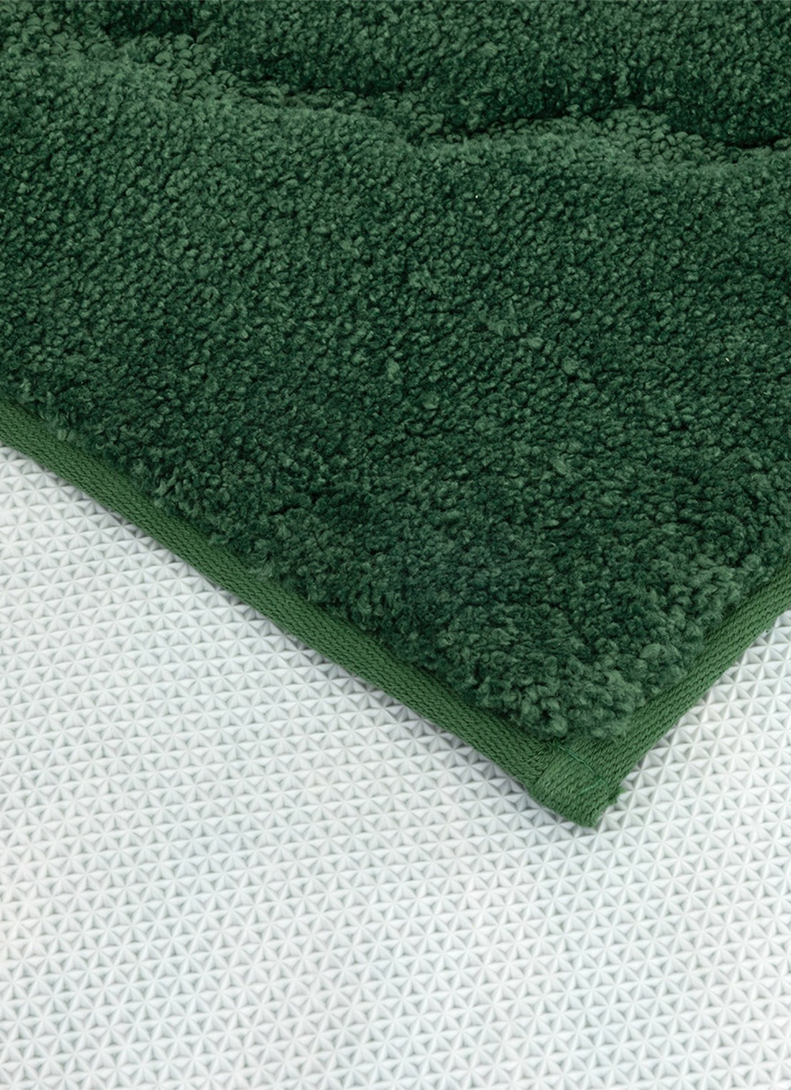 Lacoste L Héritage badmat 50 x 80 cm - voorkant 2 groen