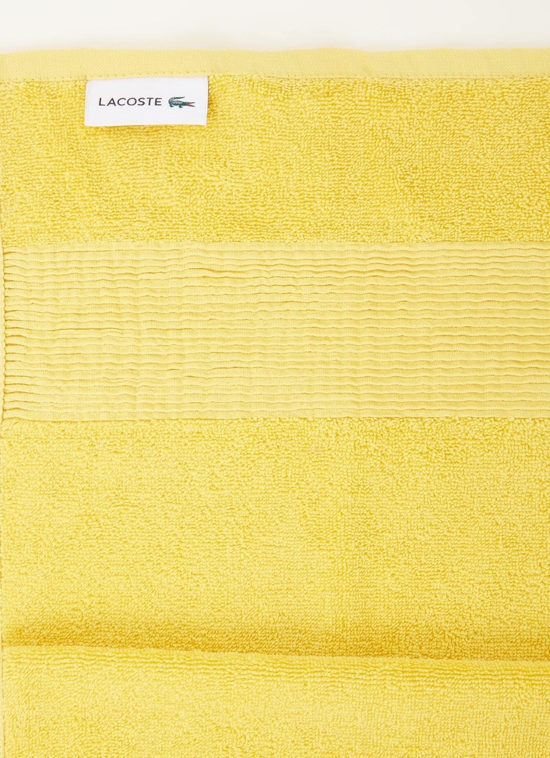 Lacoste L Lecroco badlaken - 600 gr/m2 - 100 x 150 cm - detail 3 geel