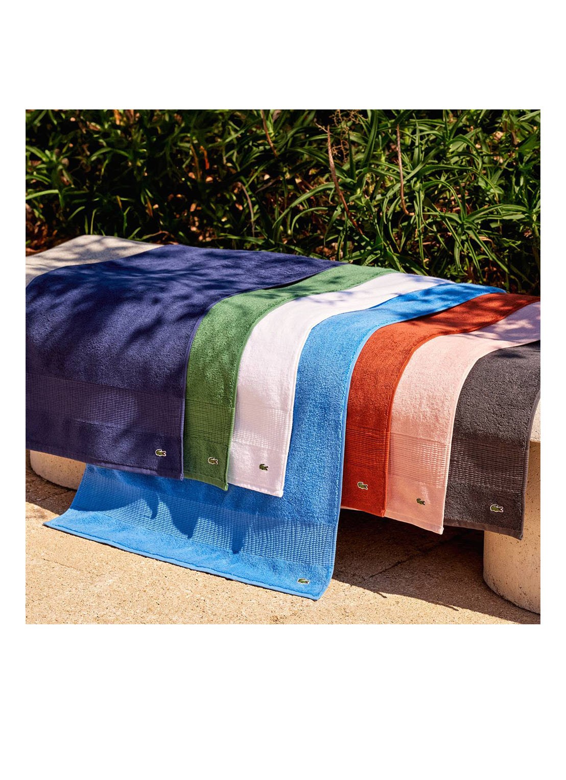 Lacoste L Lecroco badlaken - 600 gr/m2 -  70 x 140 cm - detail 3 blauw