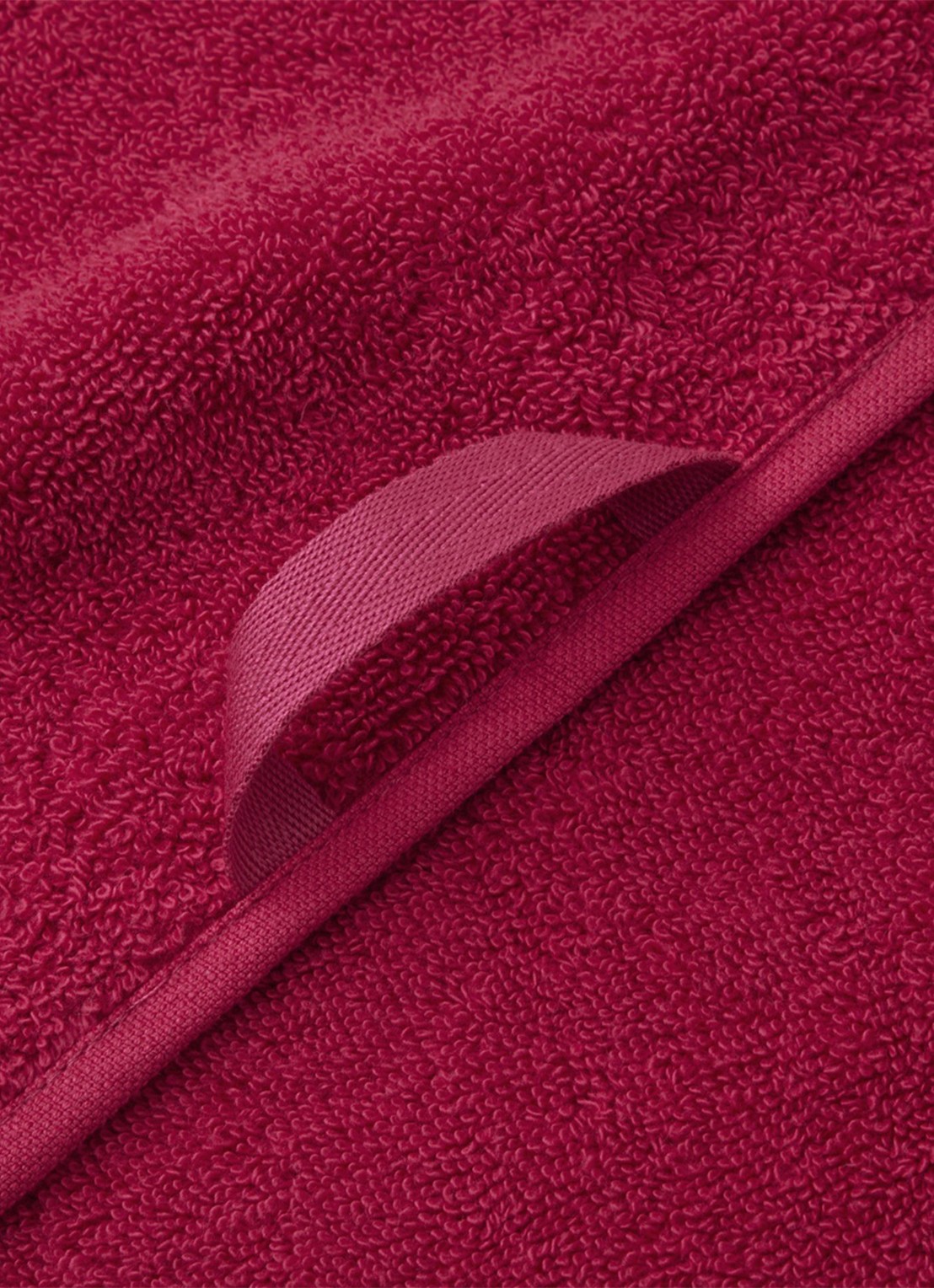 Lacoste L Lecroco badlaken - 600 gr/m2 -  70 x 140 cm - achterkant rood