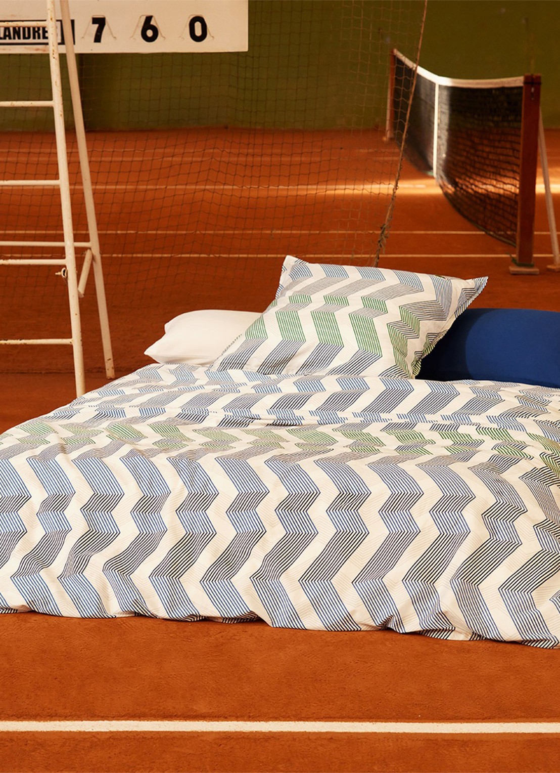 Lacoste L Weave dekbedovertrek van katoensatijn 120TC - exclusief kussenslopen - voorkant 2 blauw