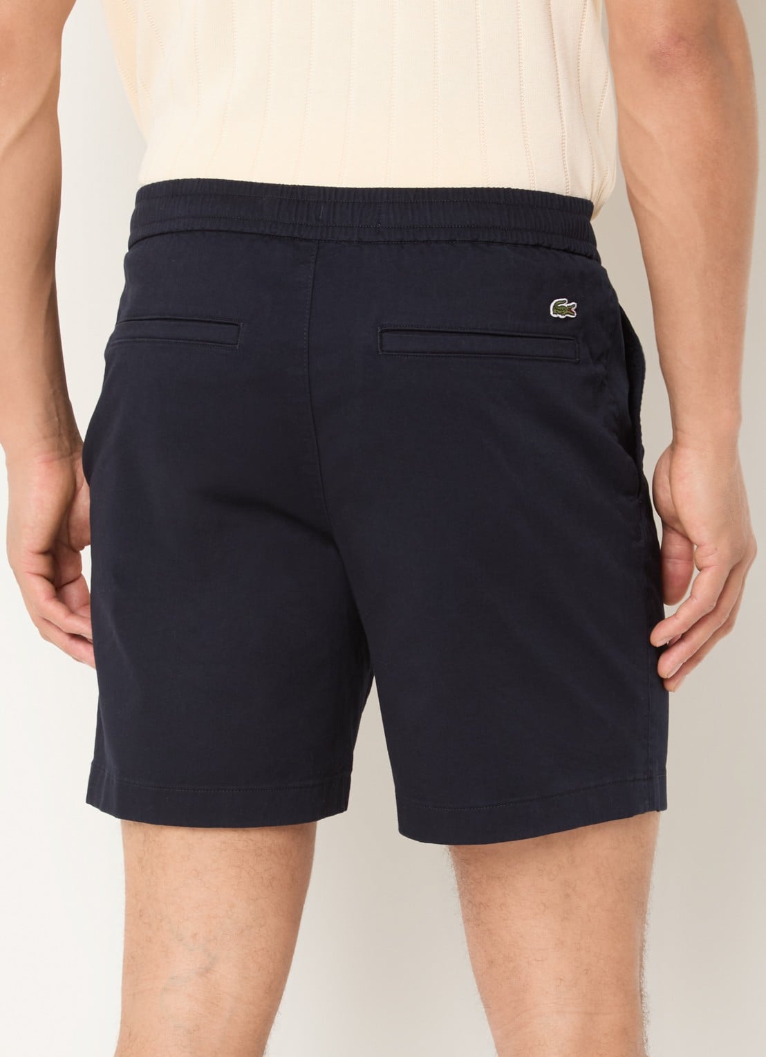 Lacoste Straight fit korte joggingbroek met logo en steekzakken - achterkant 4 donkerblauw