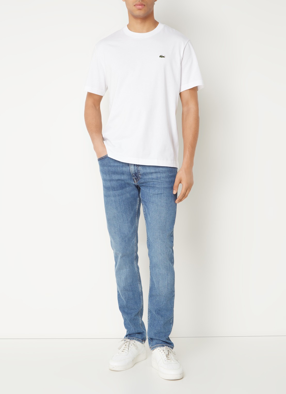 Lacoste T-shirt met logoborduring  - voorkant 3 wit