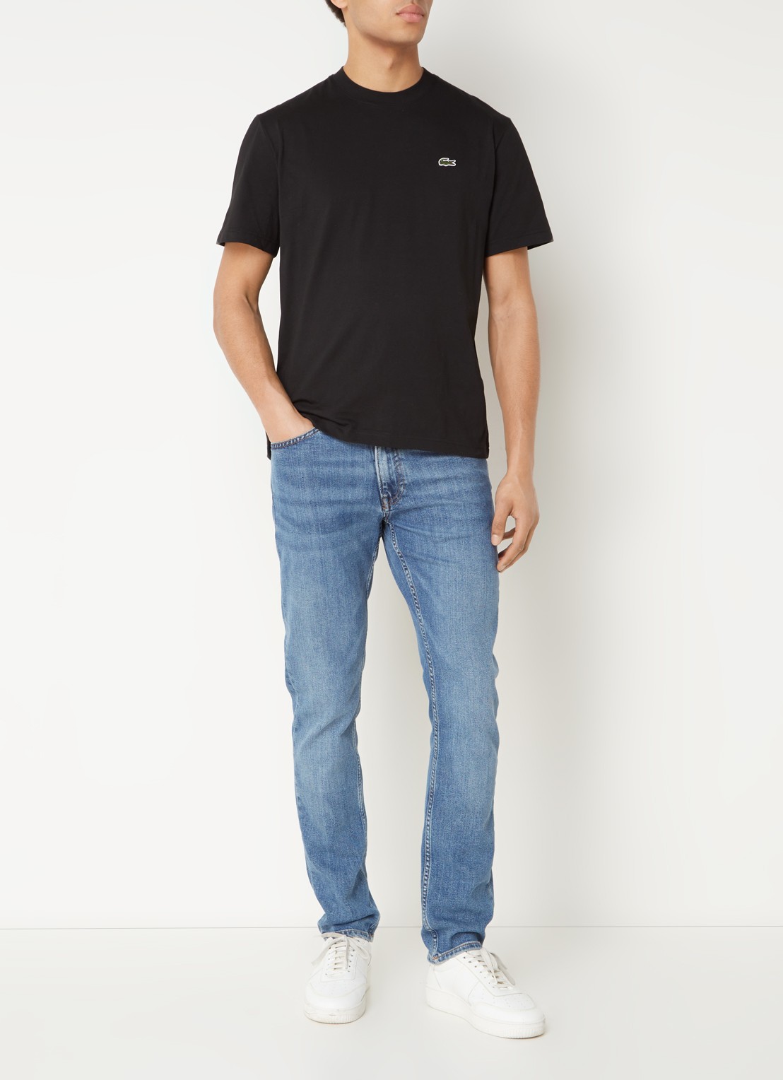 Lacoste T-shirt met logoborduring  - voorkant 3 zwart