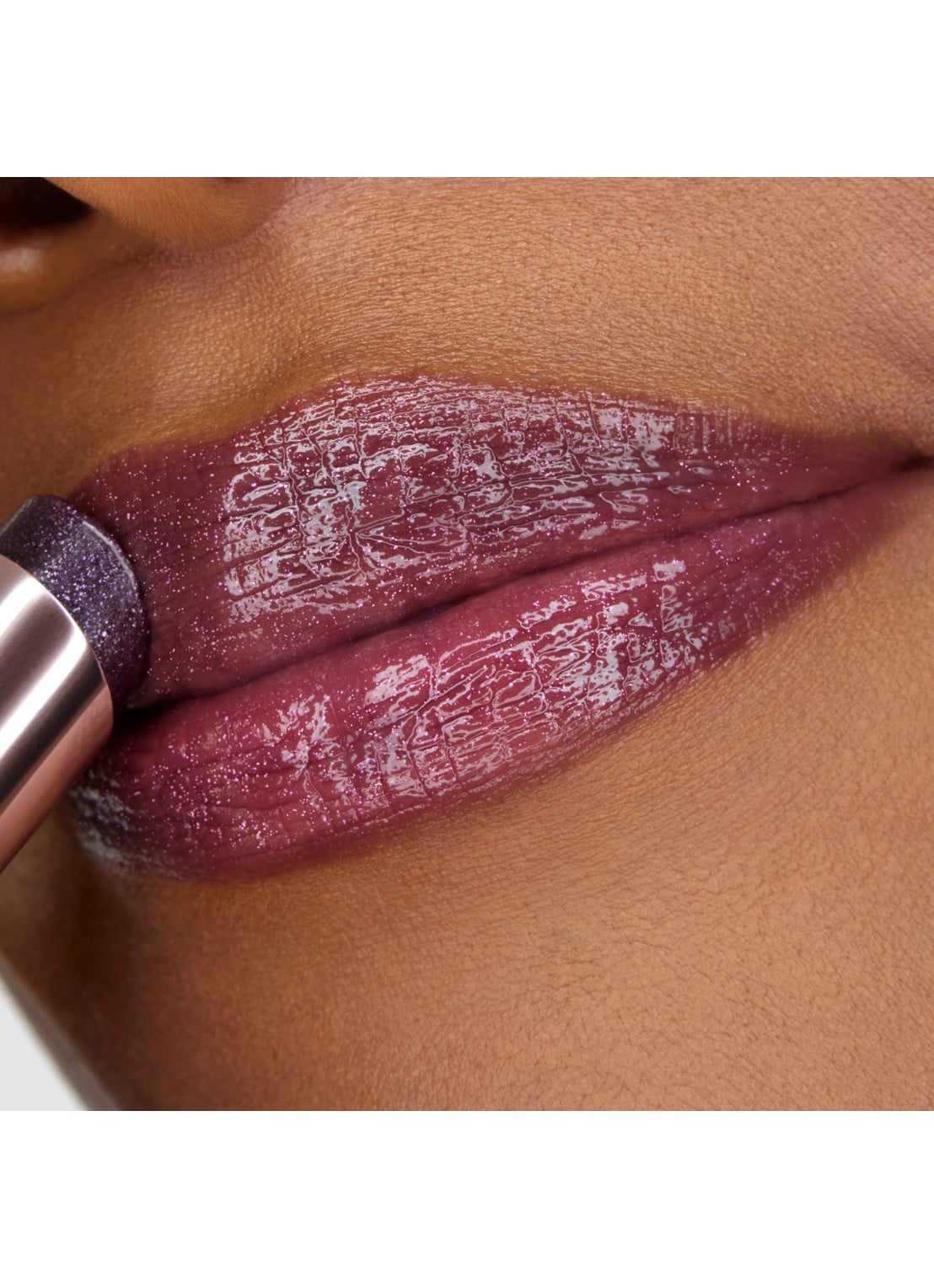 Lancôme Lip Idôle Butterglow - getinte lipbalsem - detail 4 52 – berry glow